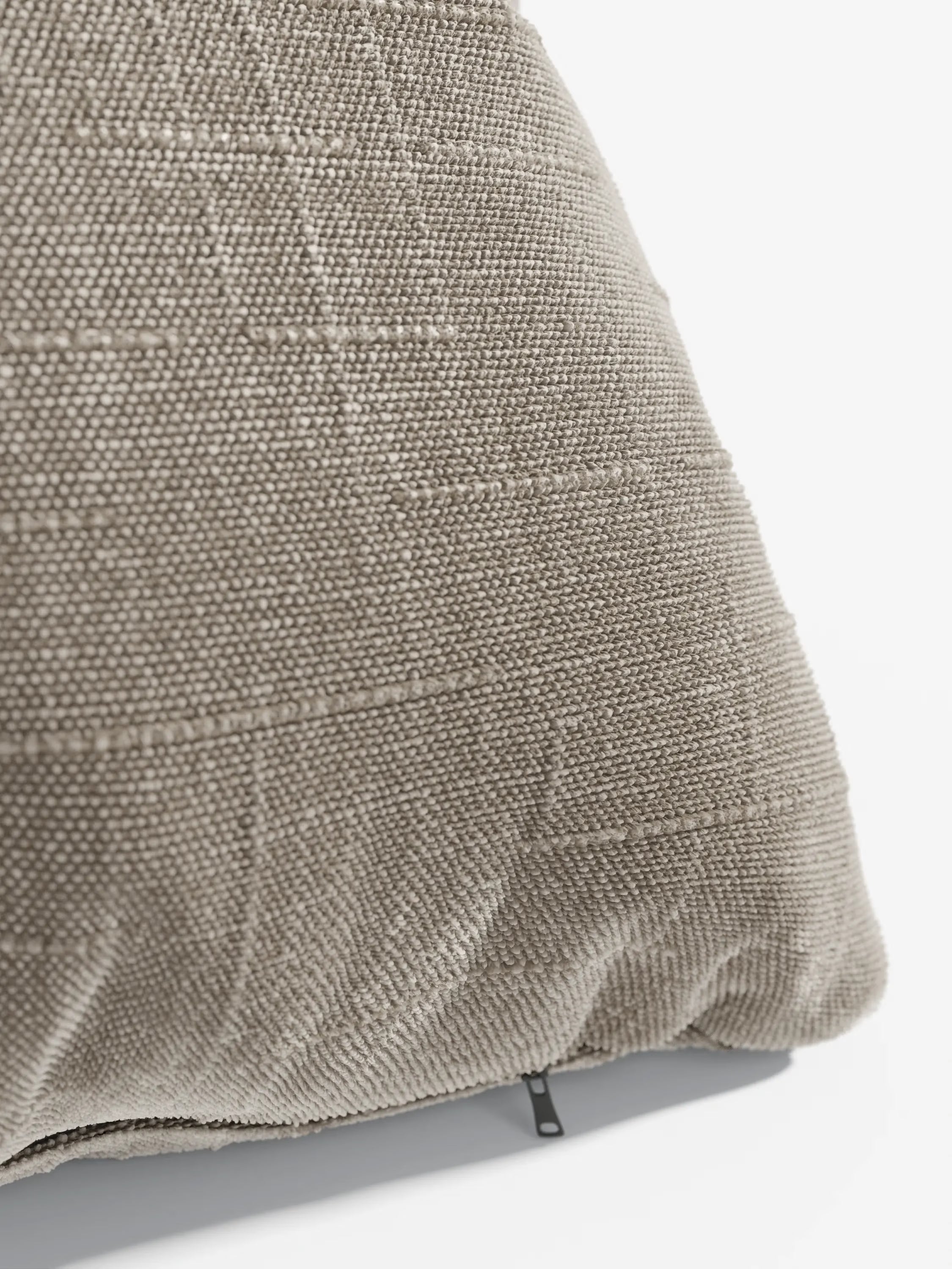 Kimono Decorative square padded cushion 45x45 in stain-resistant and water-repellent jacquard fabric