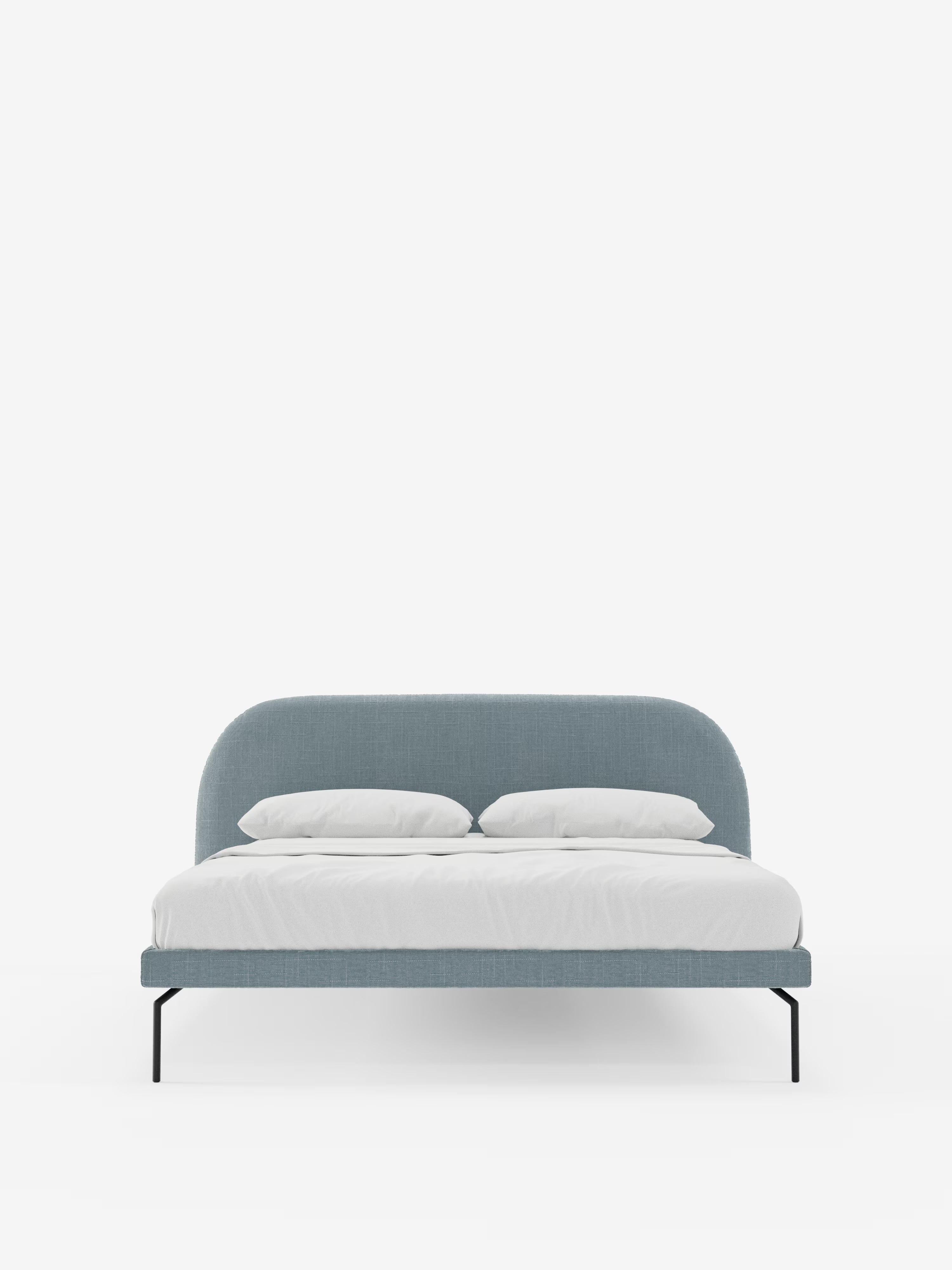 Soleil Letto Imbottito design con piedi in metallo e tessuto jacquard smacchiabile
