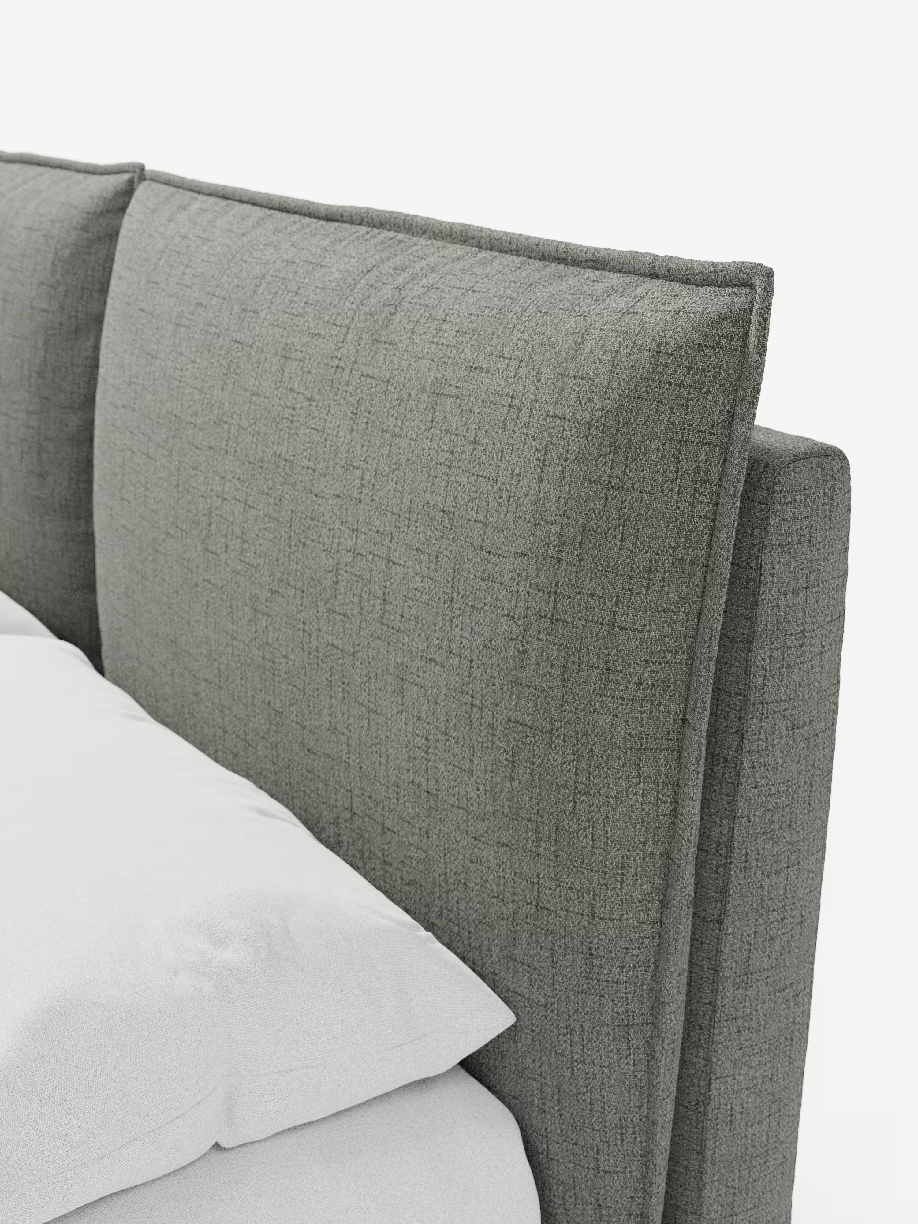 Cloe Cama acolchada de diseño elegante con patas de metal y tejido flameado impermeable