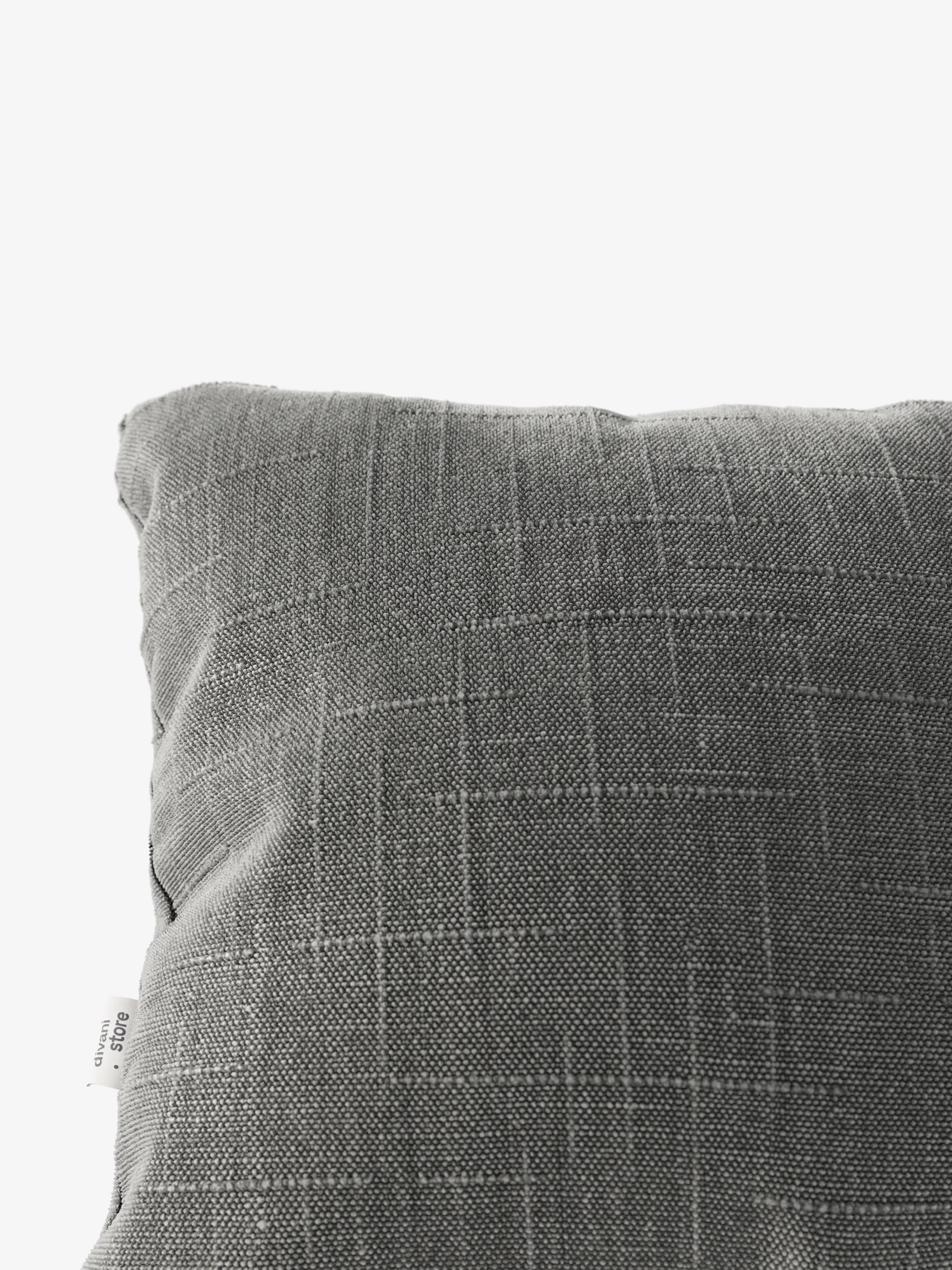 Kimono Decorative square padded cushion 45x45 in stain-resistant and water-repellent jacquard fabric