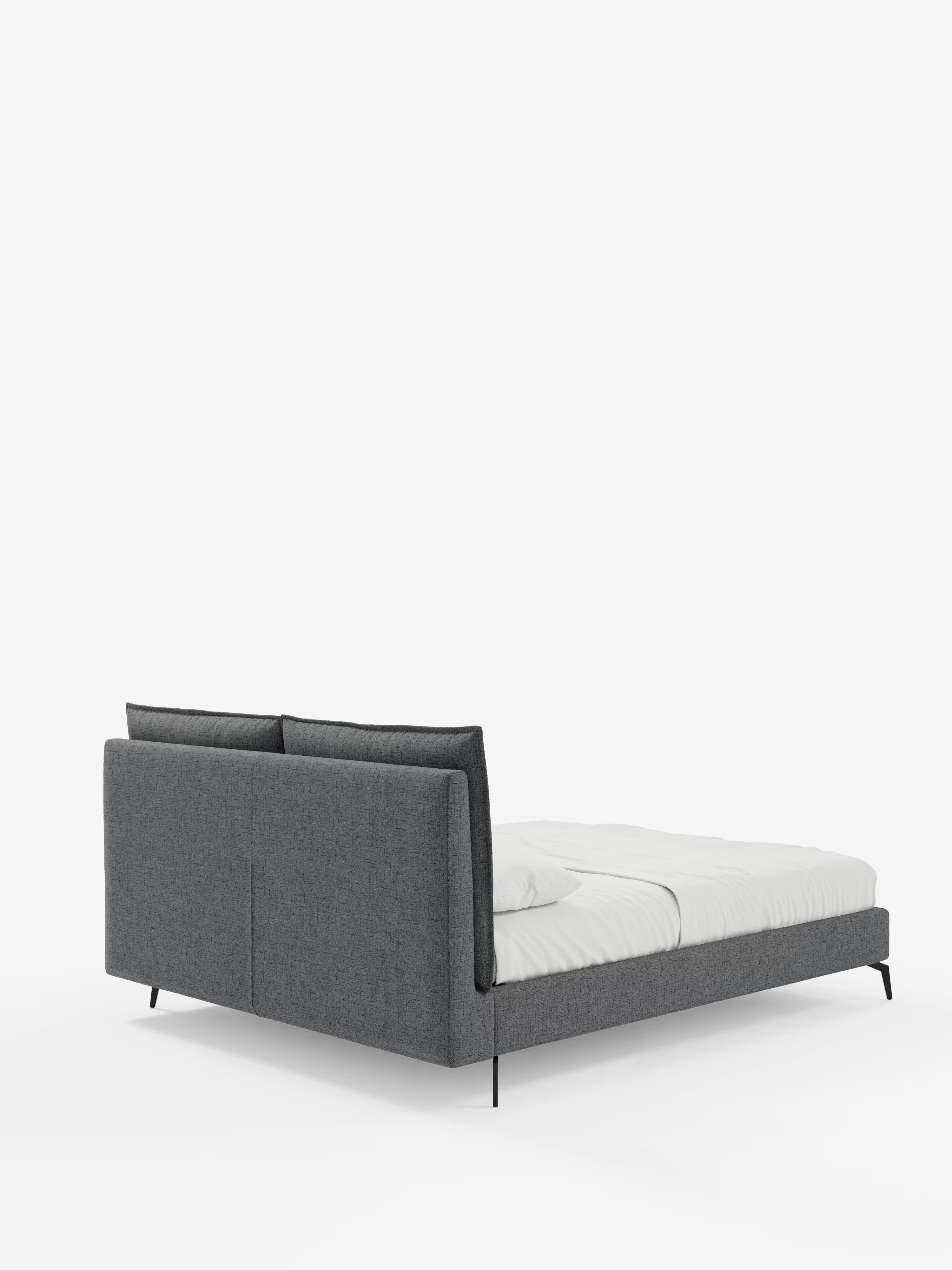 Cloe Cama acolchada de diseño elegante con patas de metal y tejido flameado impermeable