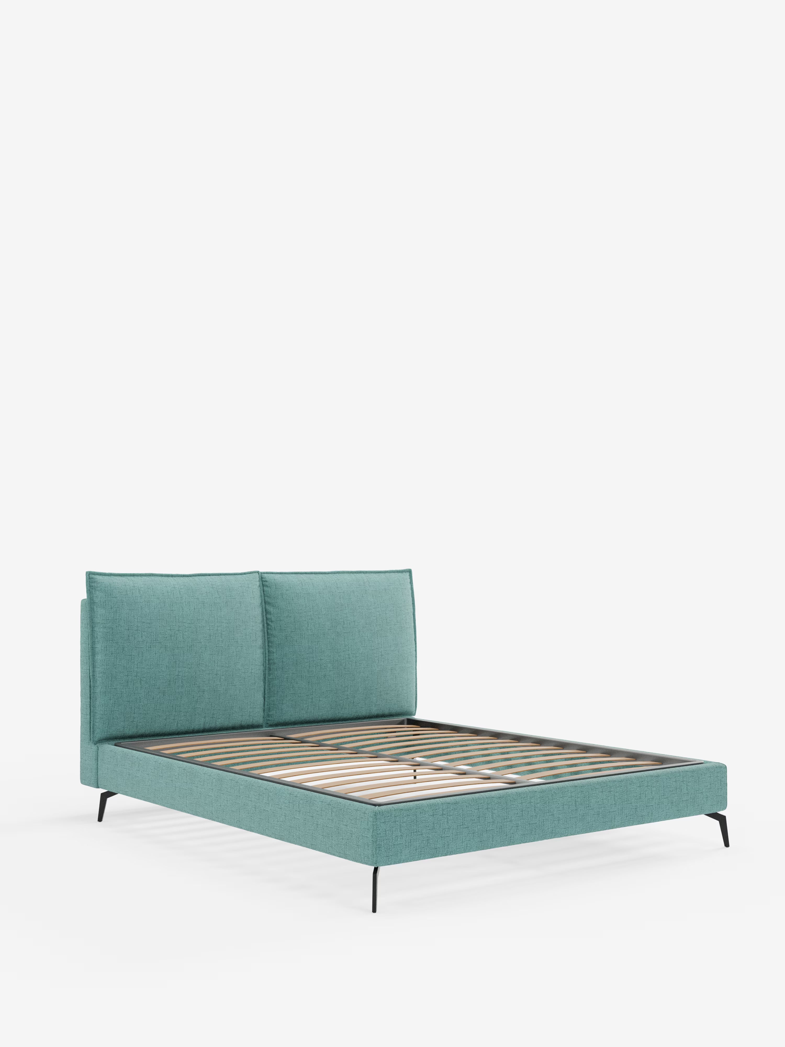 Cloe Cama acolchada de diseño elegante con patas de metal y tejido flameado impermeable