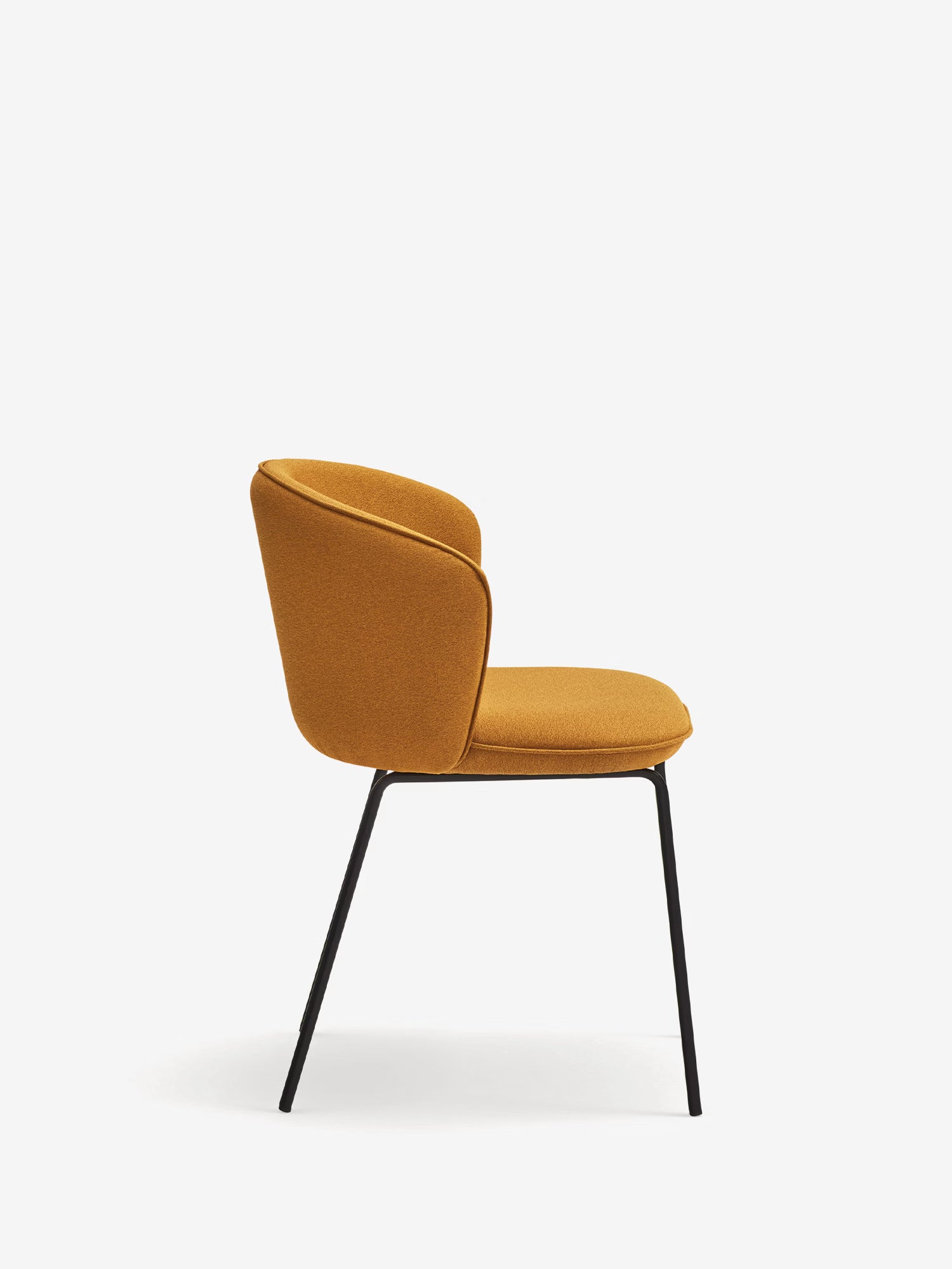 Add Silla tapizada en tejido reciclado y sostenible con diseño ergonómico