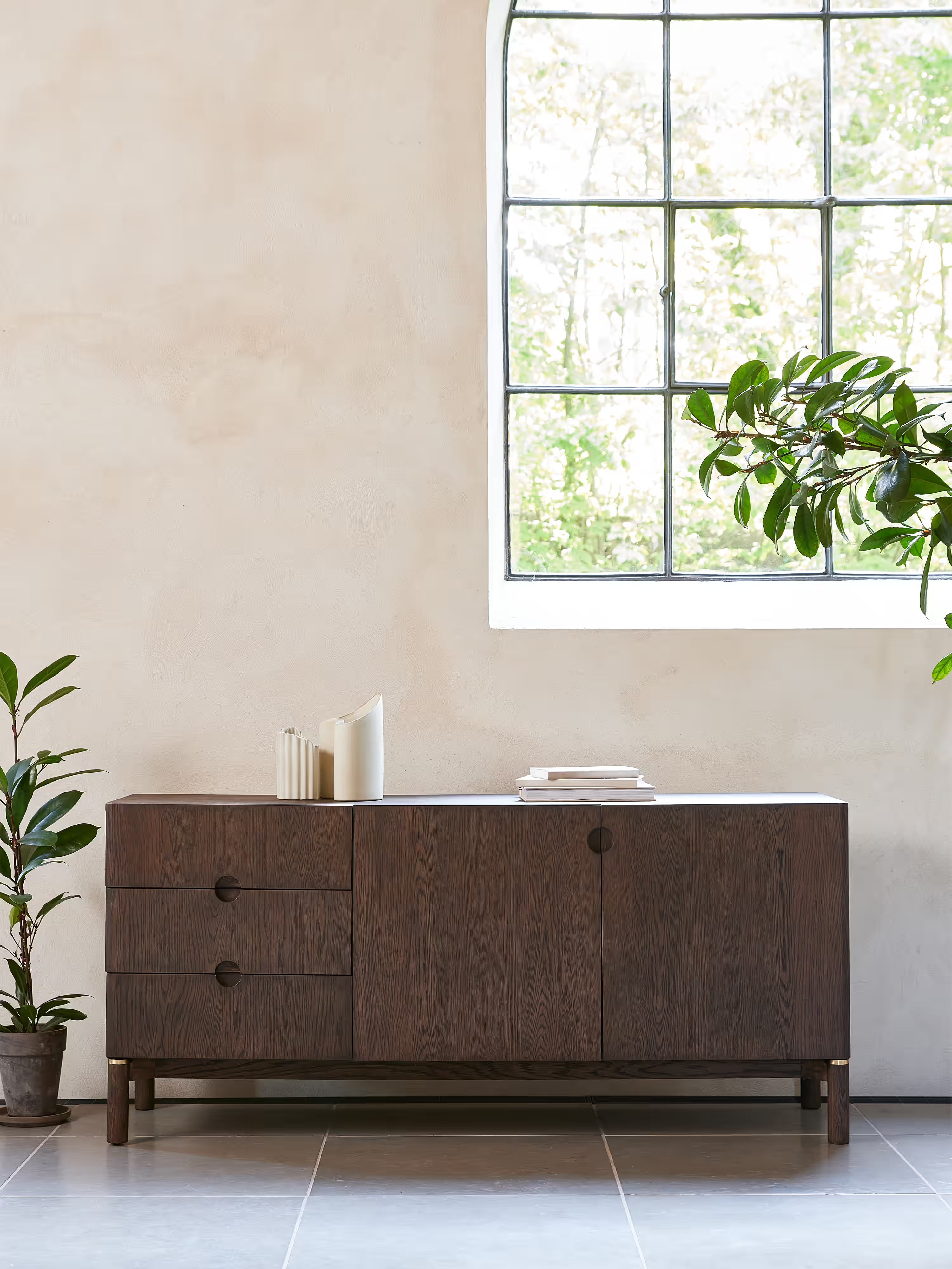Arun Sideboard in dark solid wood - low cabinet with brass finishes 160 x 73 cm