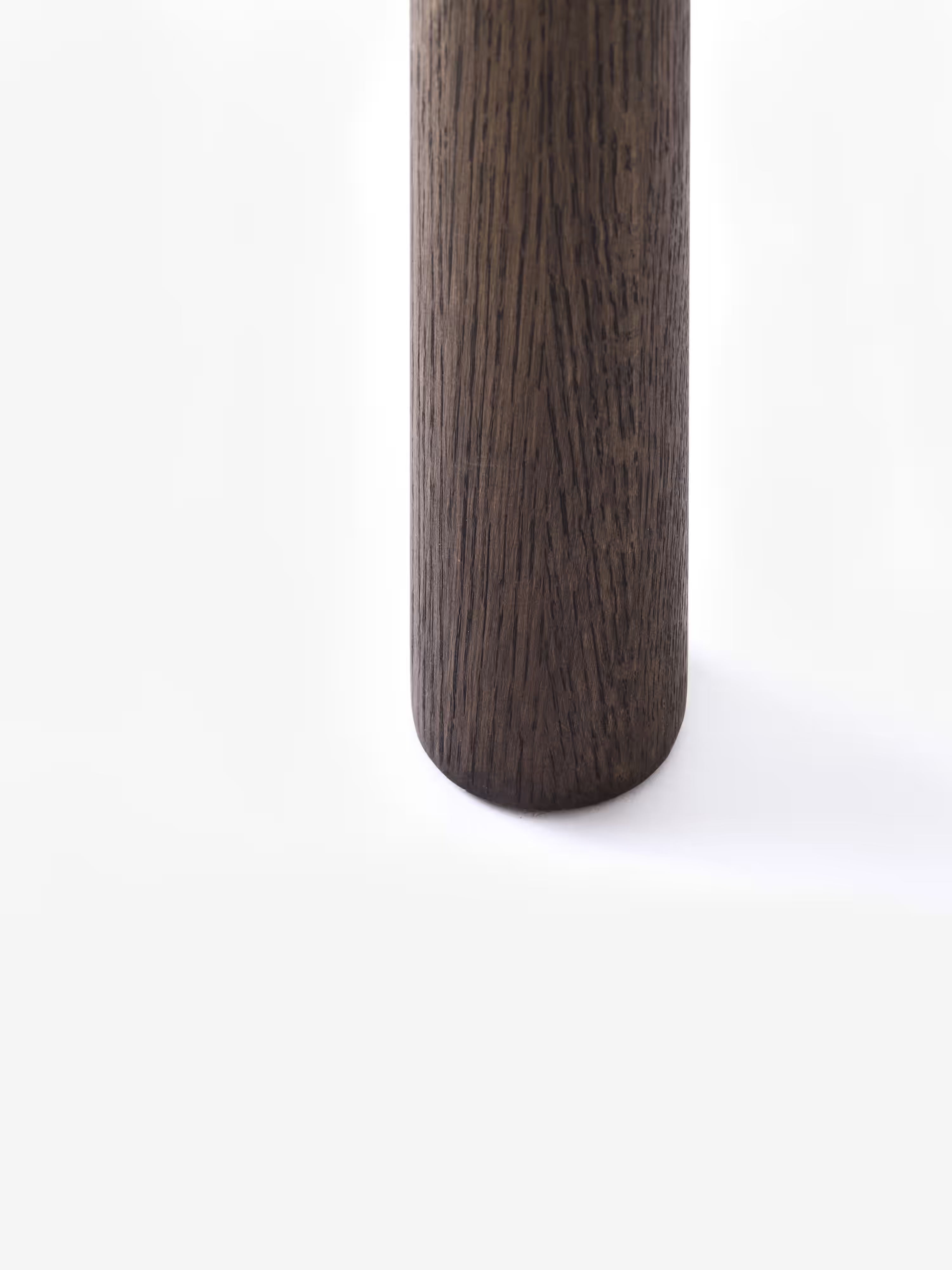 Arun Dining table in dark wood - brass details 180 x 95 cm