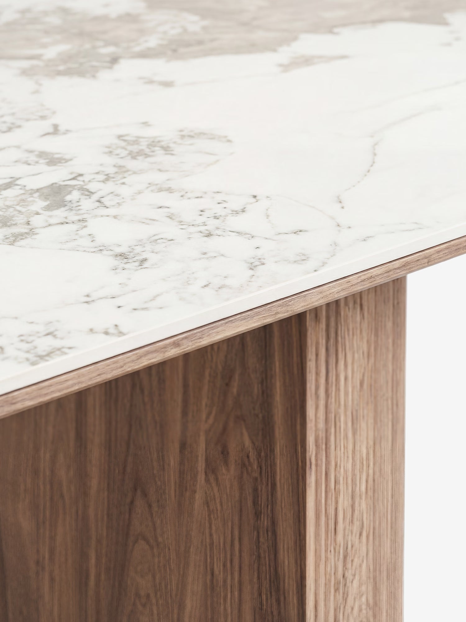 Athens Mesa de comedor ovalada con sobre de cerámica blanca efecto mármol y base de madera