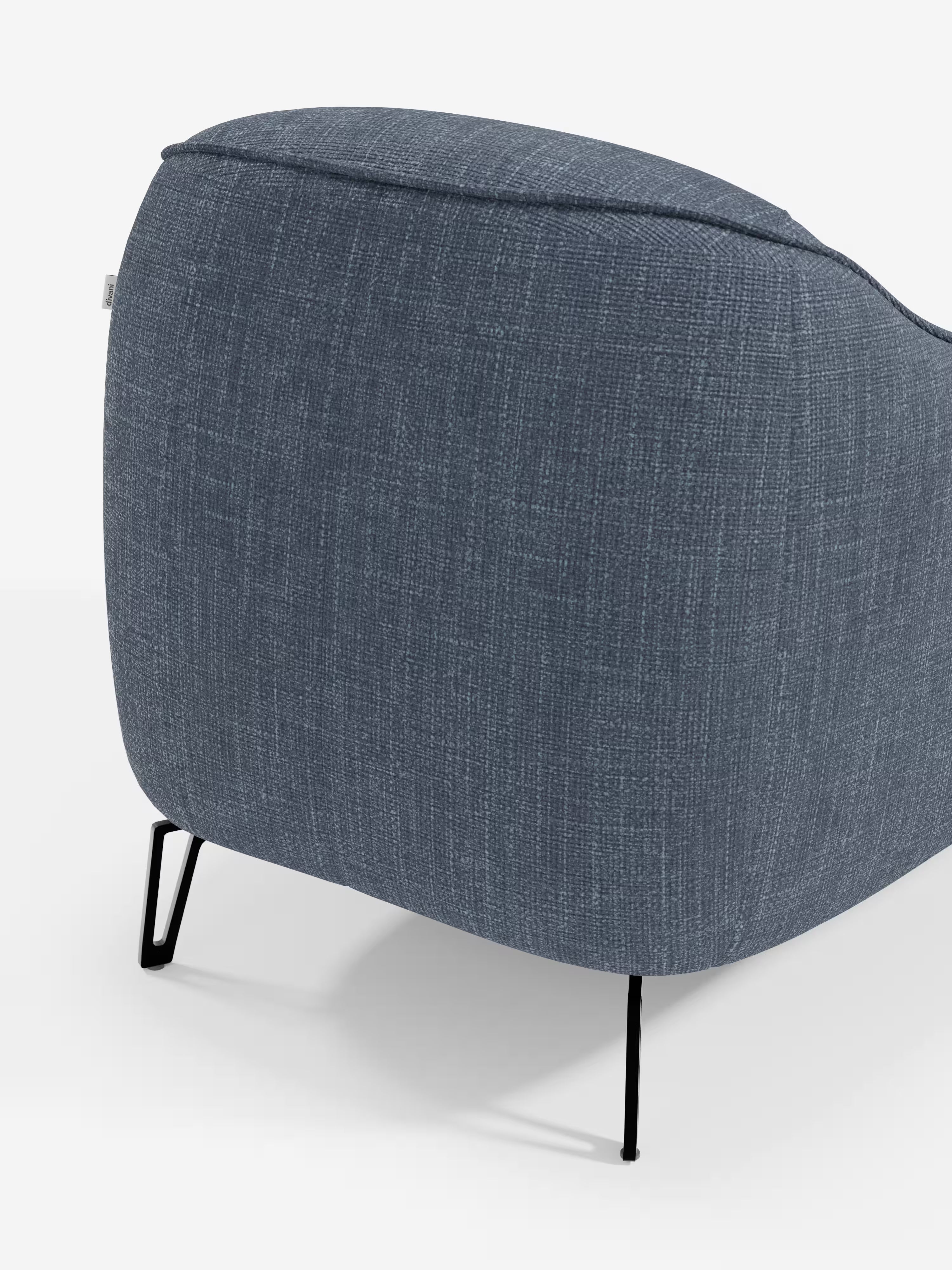 Avela poltroncina moderna dal comfort avvolgente in tessuto impermeabile