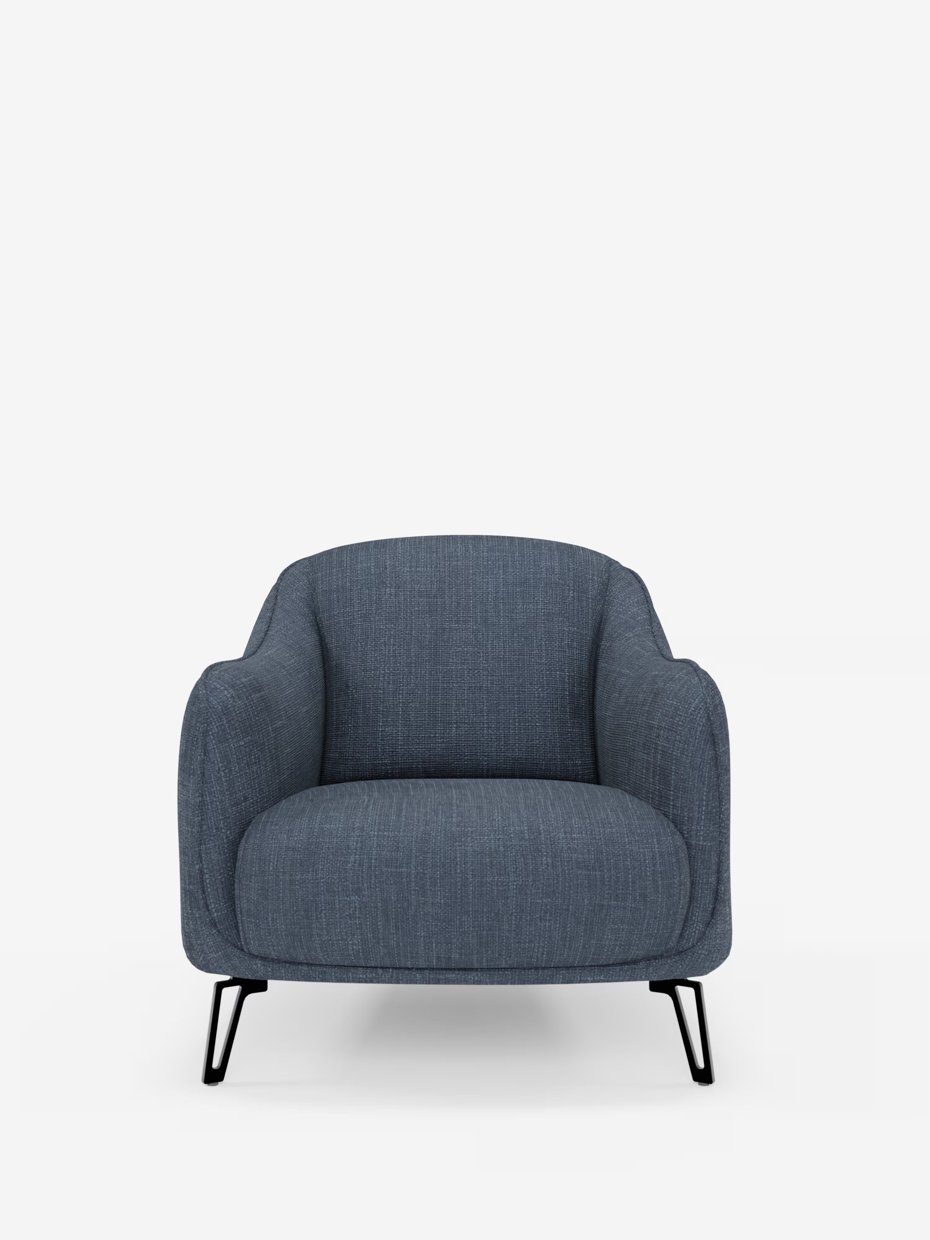 Avela poltroncina moderna dal comfort avvolgente in tessuto impermeabile