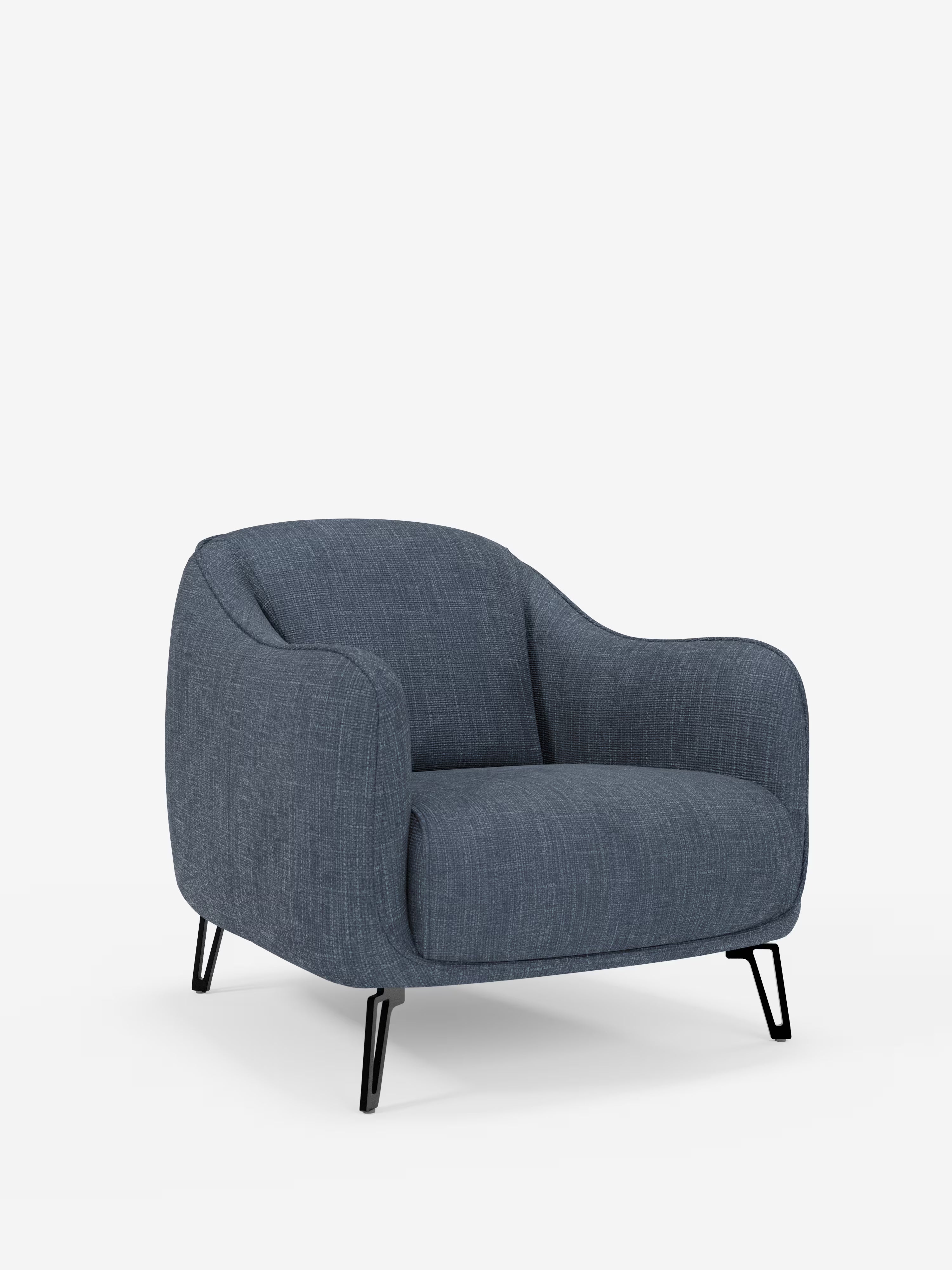 Avela poltroncina moderna dal comfort avvolgente in tessuto impermeabile