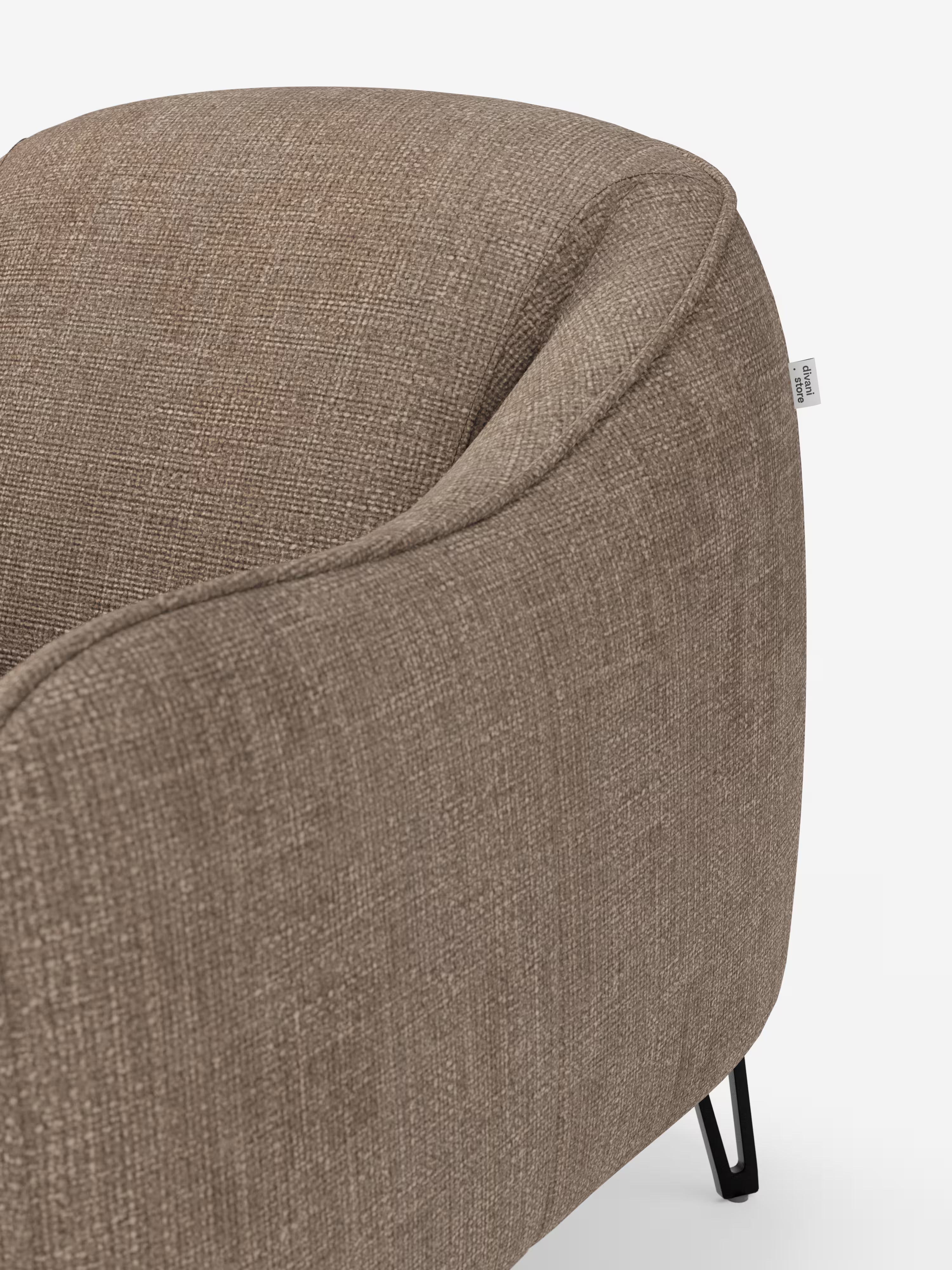 Avela poltroncina moderna dal comfort avvolgente in tessuto impermeabile