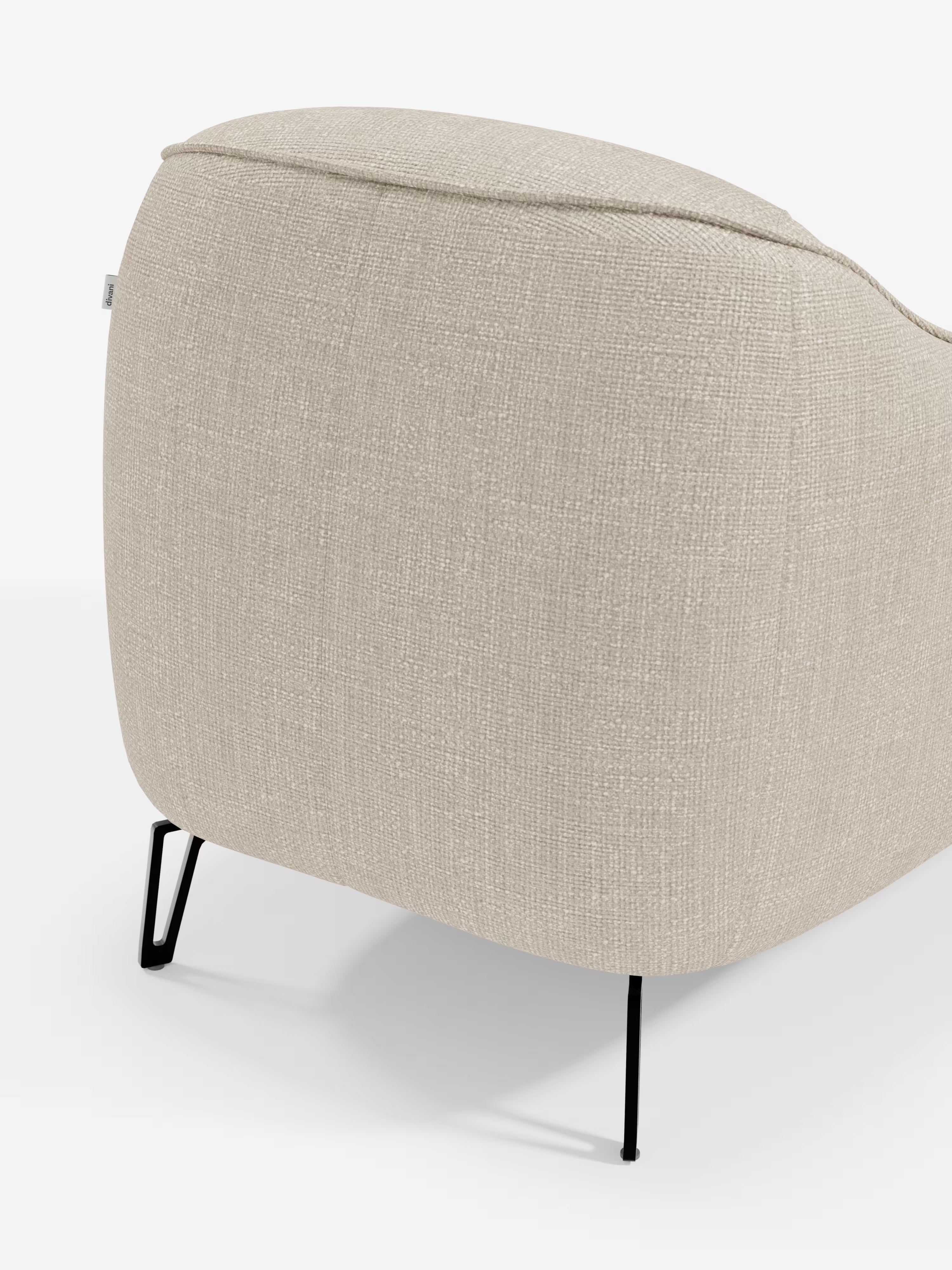 Avela poltroncina moderna dal comfort avvolgente in tessuto impermeabile