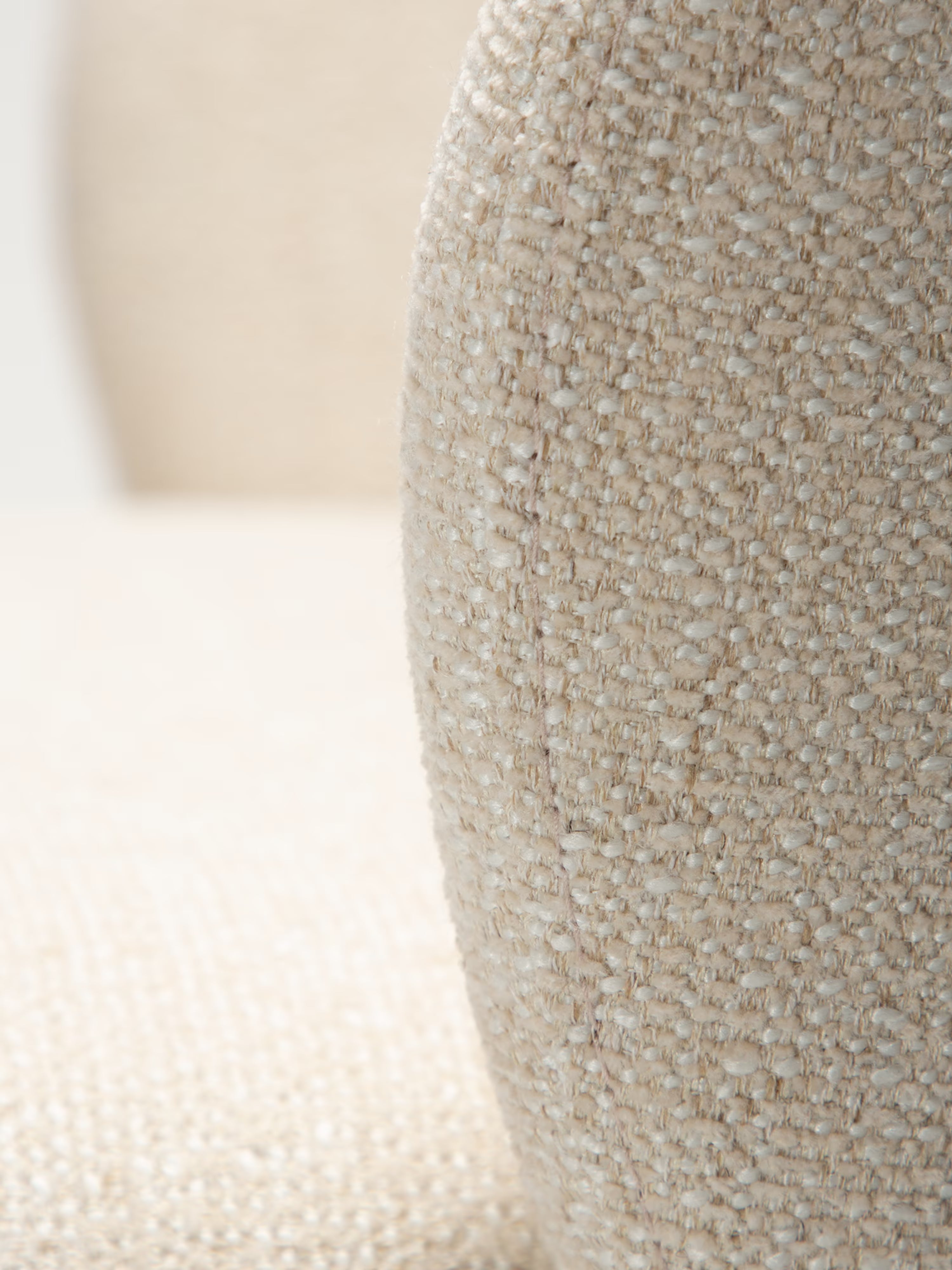 Bae Chaise pivotante en bouclé – Confort supérieur avec base à retour automatique