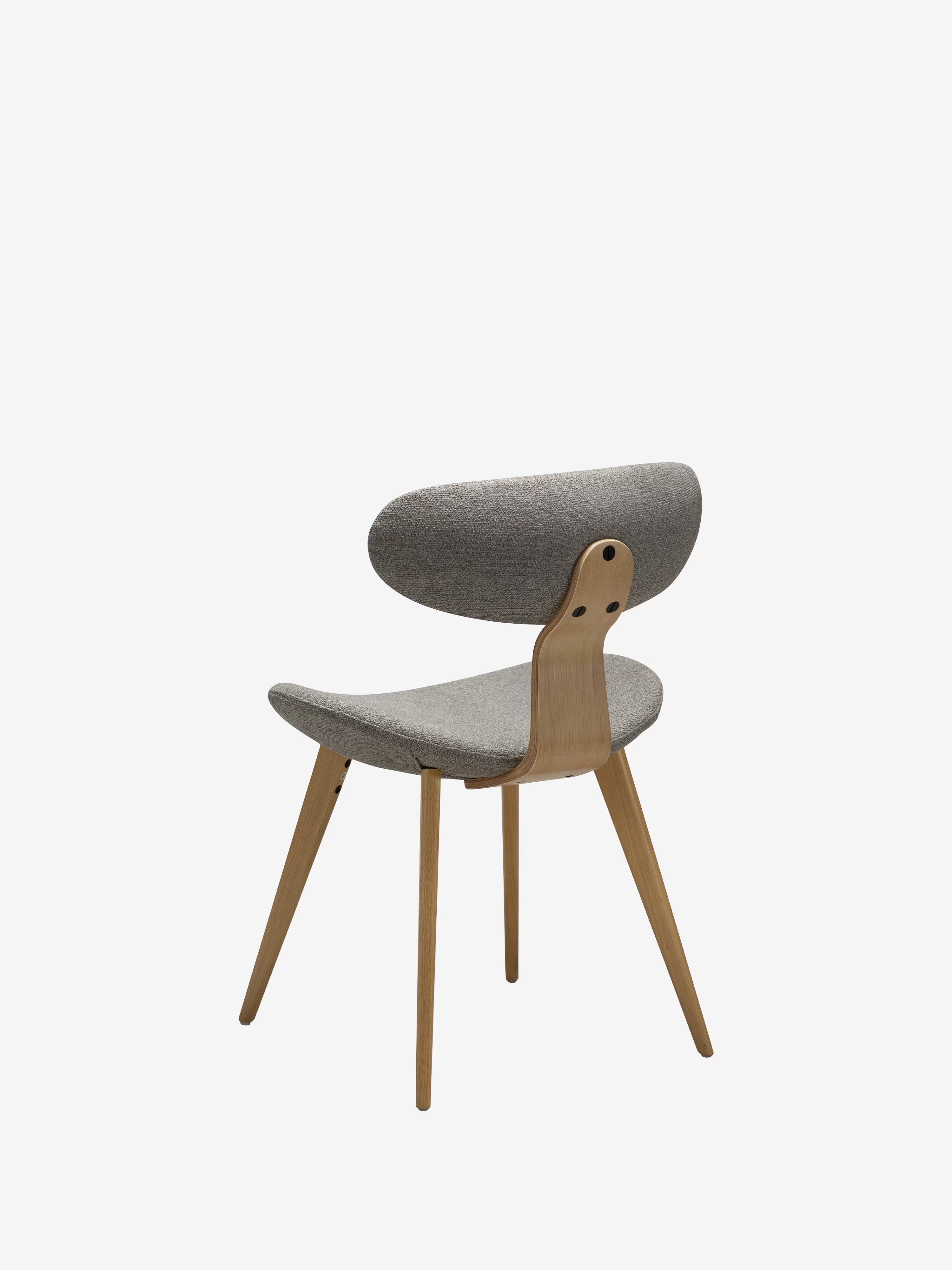 Buckle Chaise en bouclé avec pieds en bois massif - design scandinave futuriste