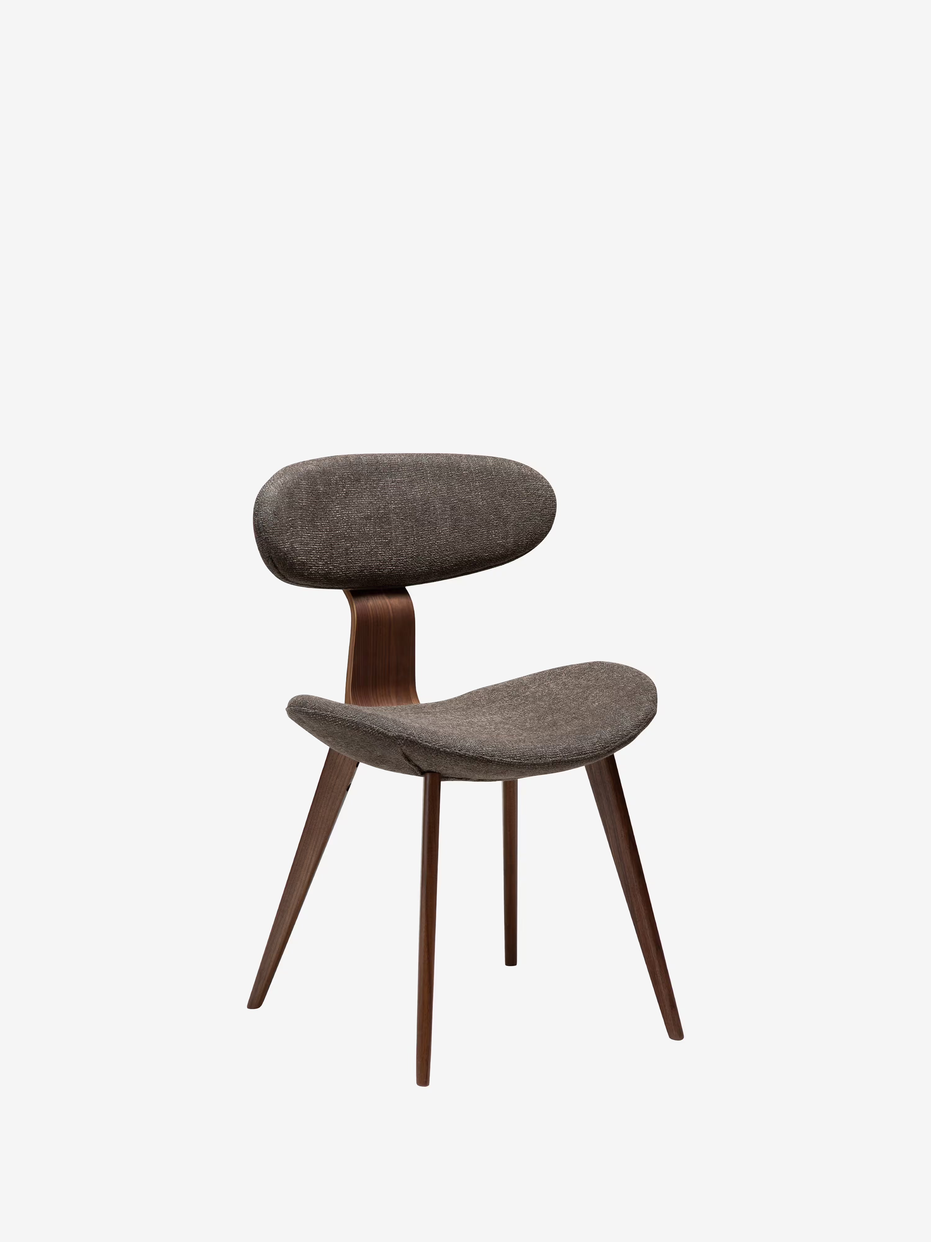 Buckle Chaise en bouclé avec pieds en bois massif - design scandinave futuriste
