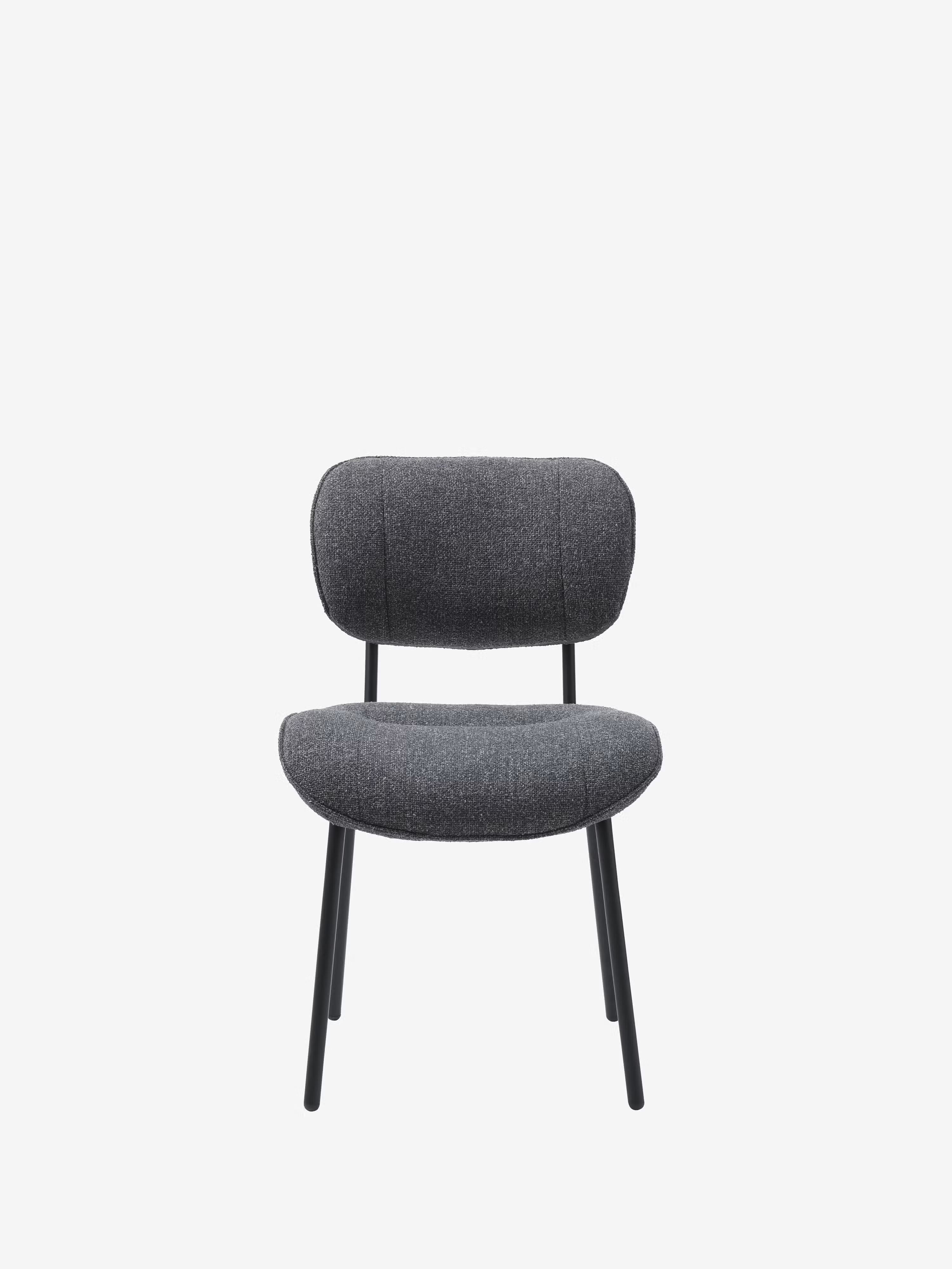 Chaise Buffalo en tissu bouclé mélangé avec base en métal noir