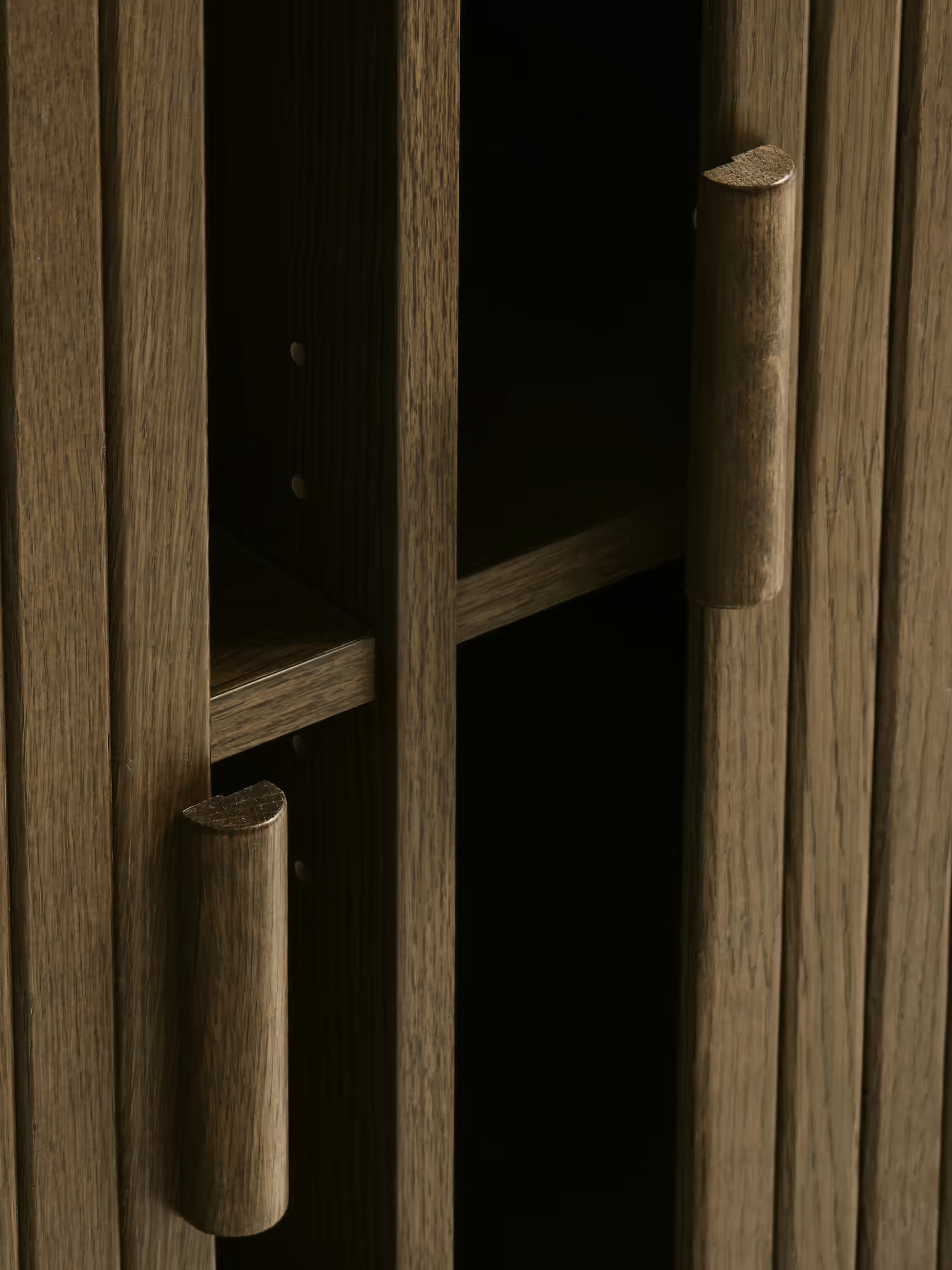 Cavo aparador de roble marrón ahumado - aparador de estilo escandinavo 160 x 70 cm