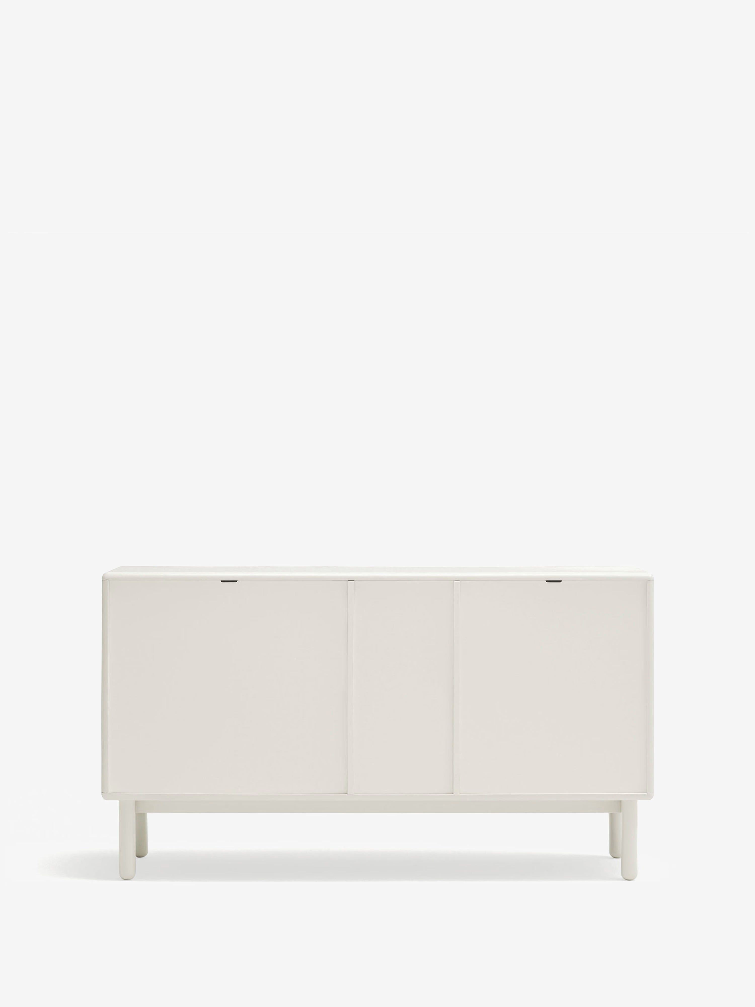Corvo aparador bajo crema y roble natural - base de madera maciza 136 x76 cm