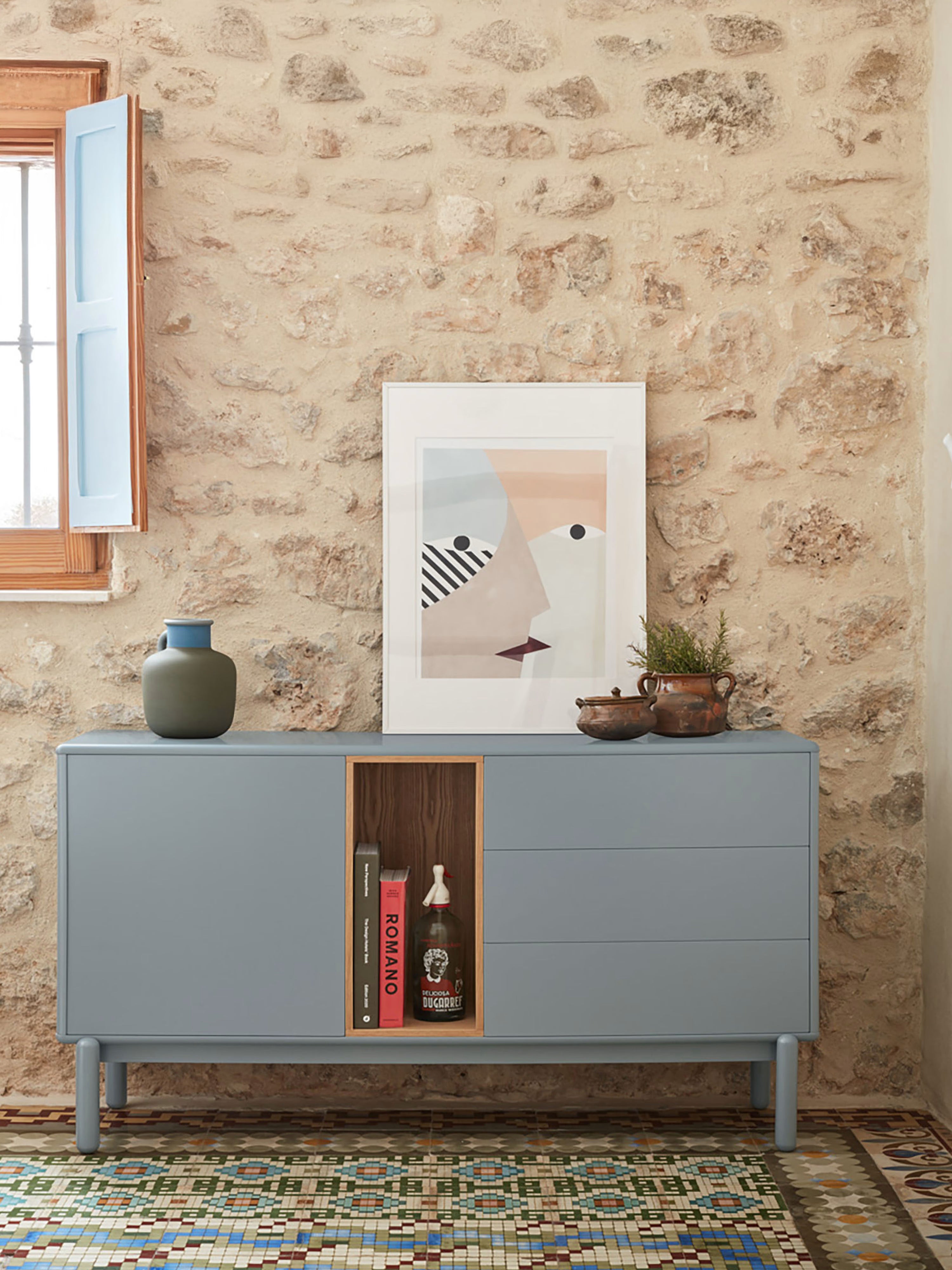 Corvo aparador bajo azul grisáceo y roble natural - base de madera maciza 136 x76 cm