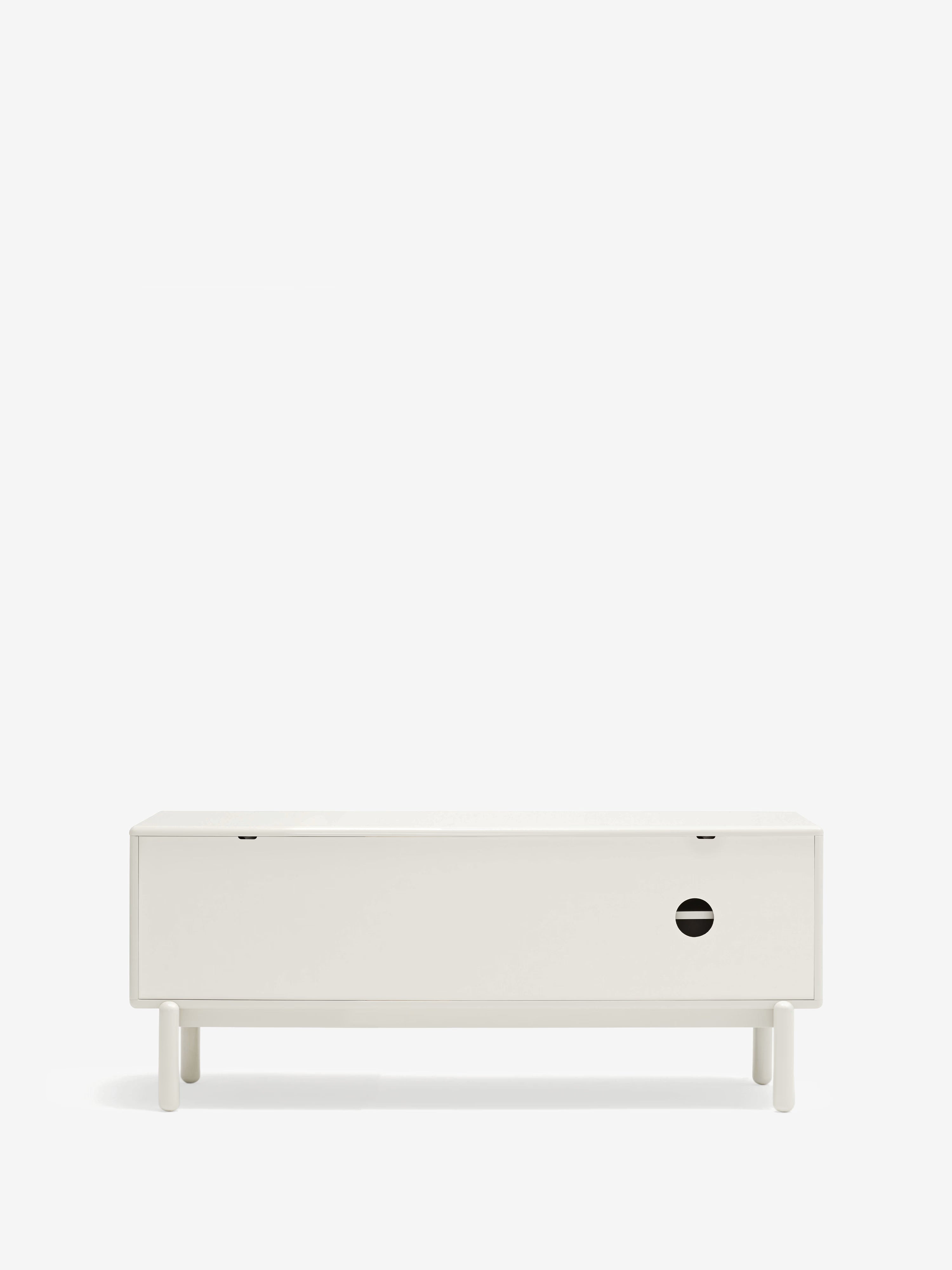 Corvo TV cabinet in cream and natural oak - solid wood base 140 x 56 cm