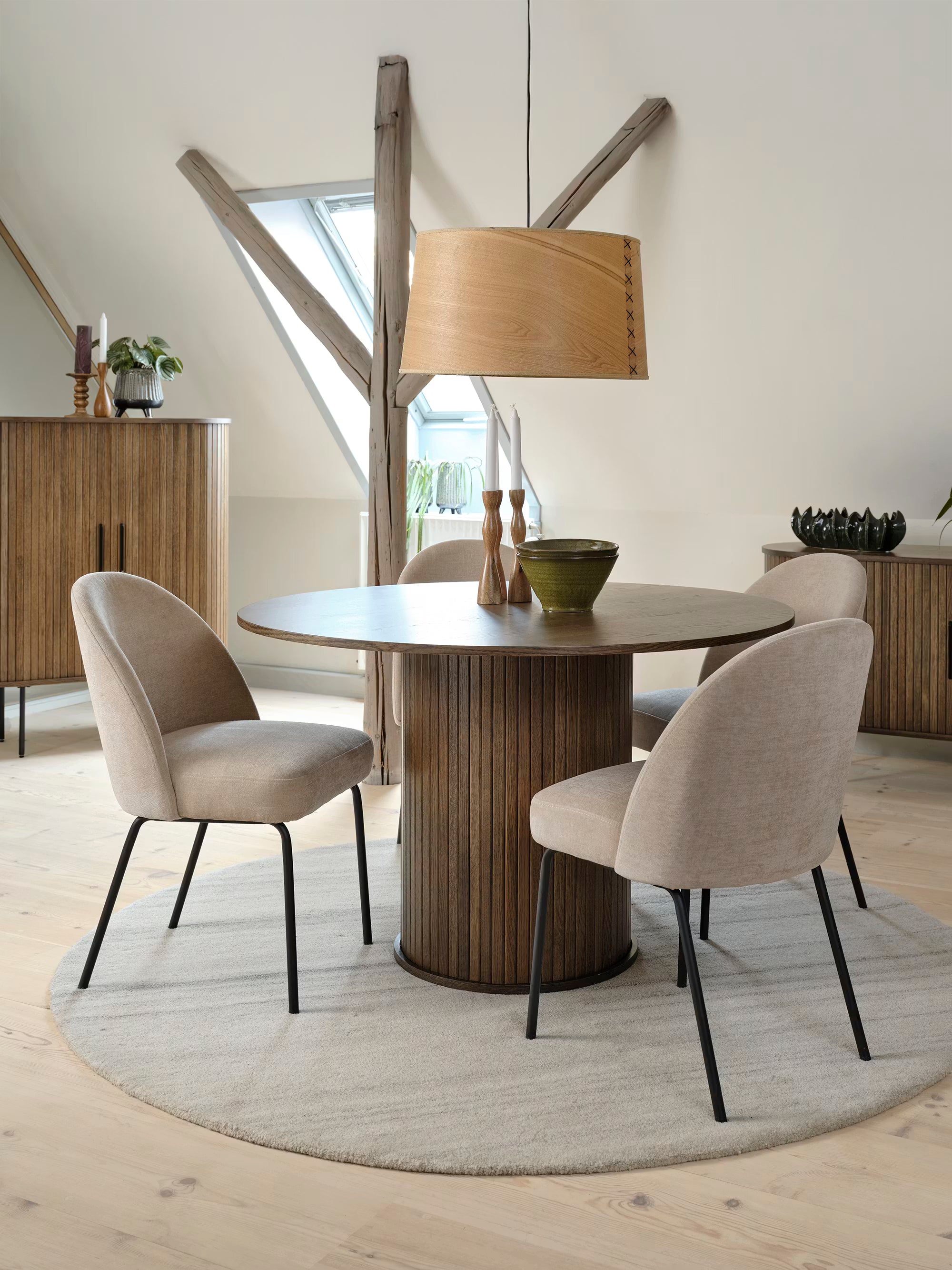 Creston Upholstered chair in fabric with black metal legs