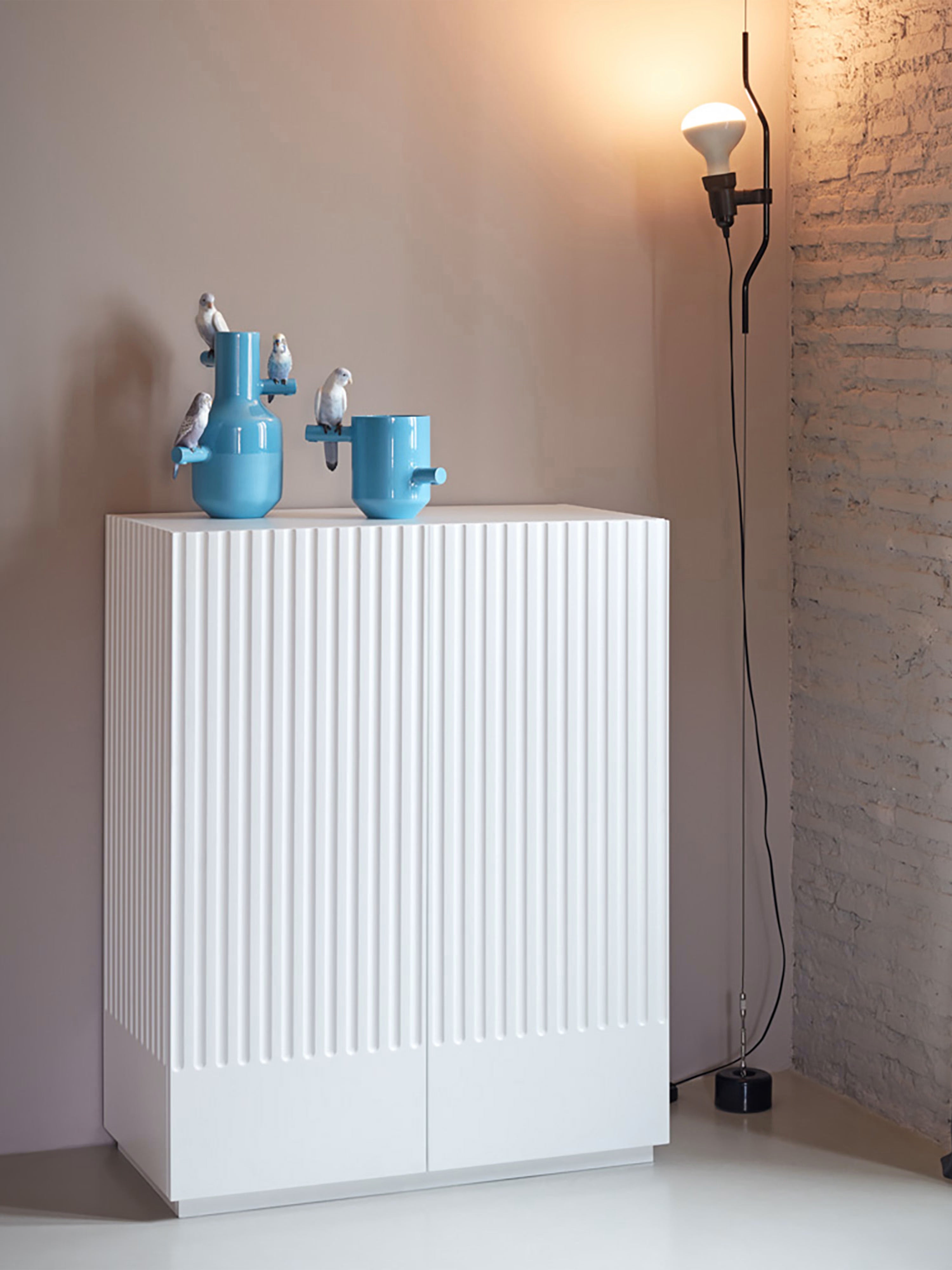 Doric aparador alto de MDF lacado blanco - aparador de 2 puertas 91 x 120 cm