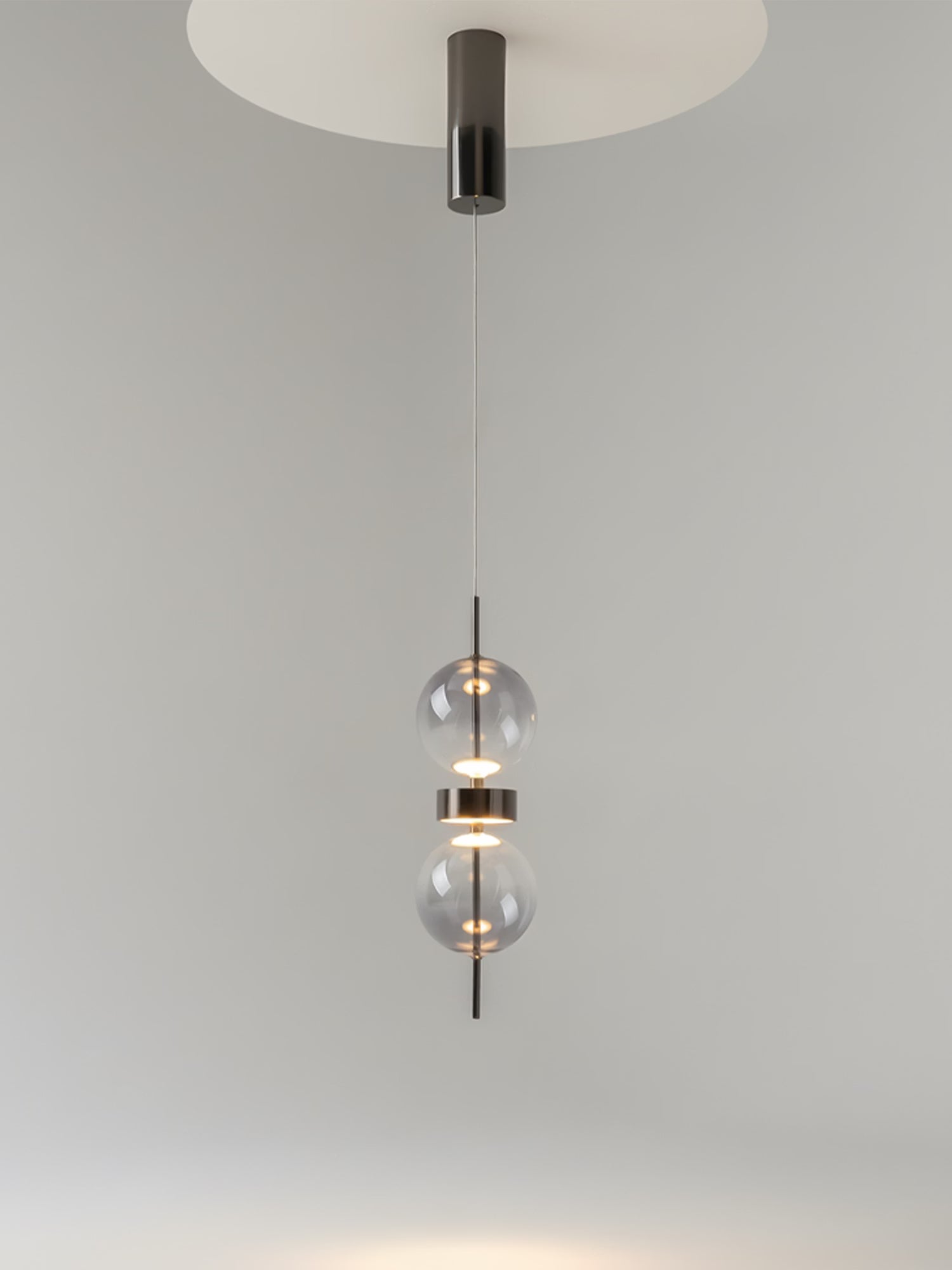 Double Moon Lámpara colgante de diseño en metal y vidrio con doble esfera luminosa Ø12 cm
