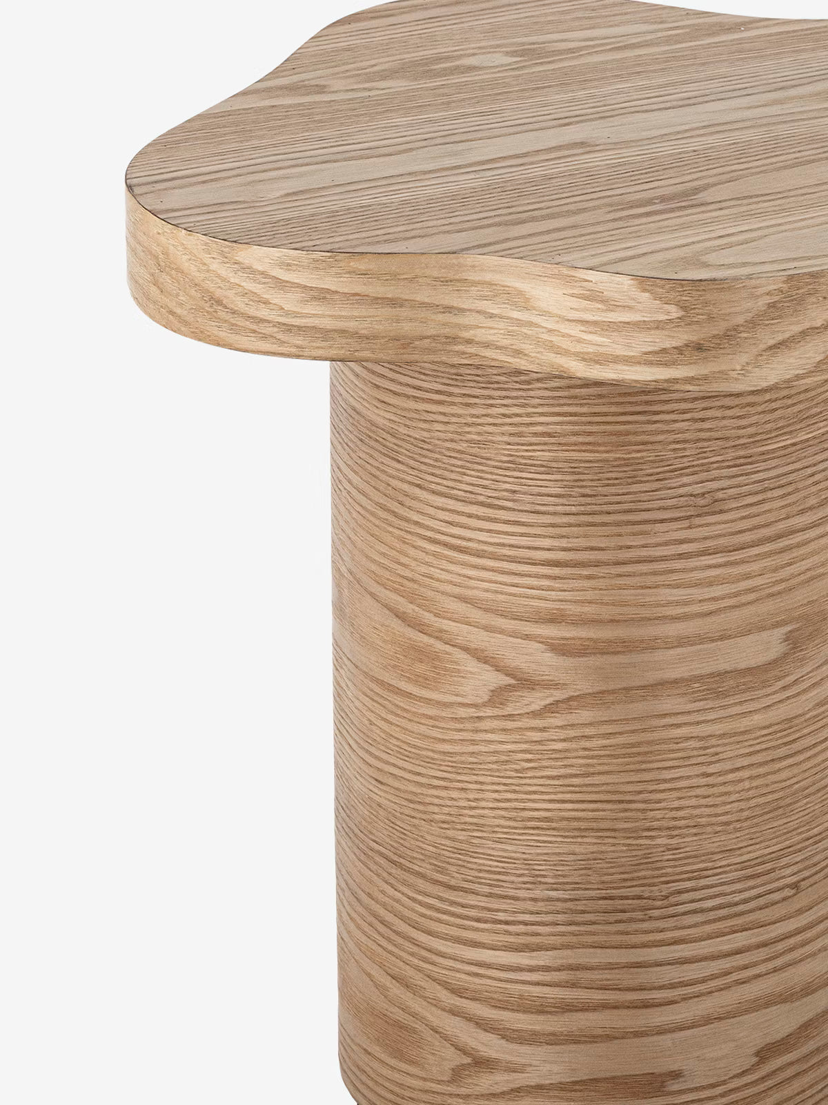 Elmer Side table in natural wood - organic shape 40x46 cm