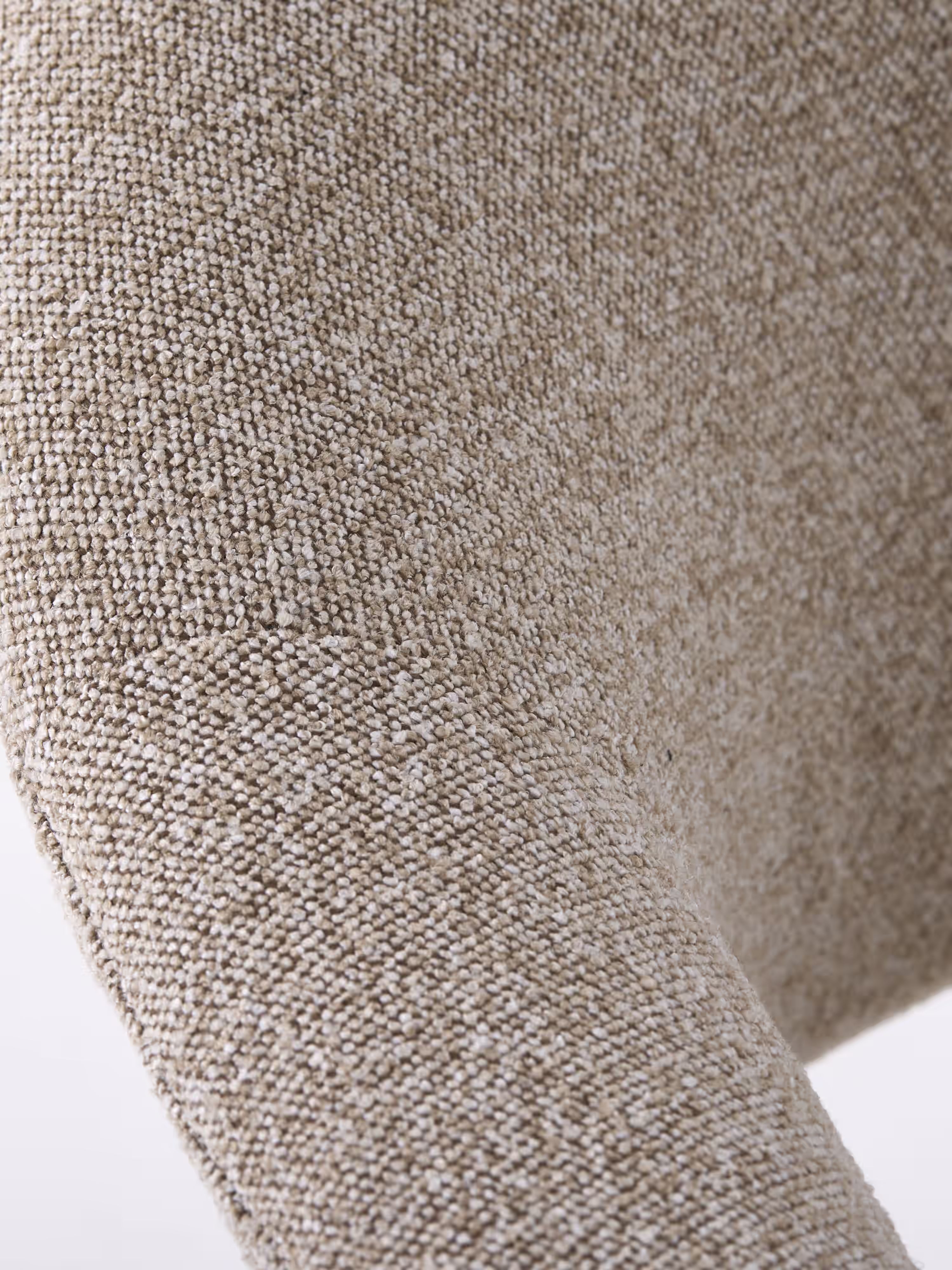 Elk chaise en tissu sable et bois chêne naturel - design moderne et durable