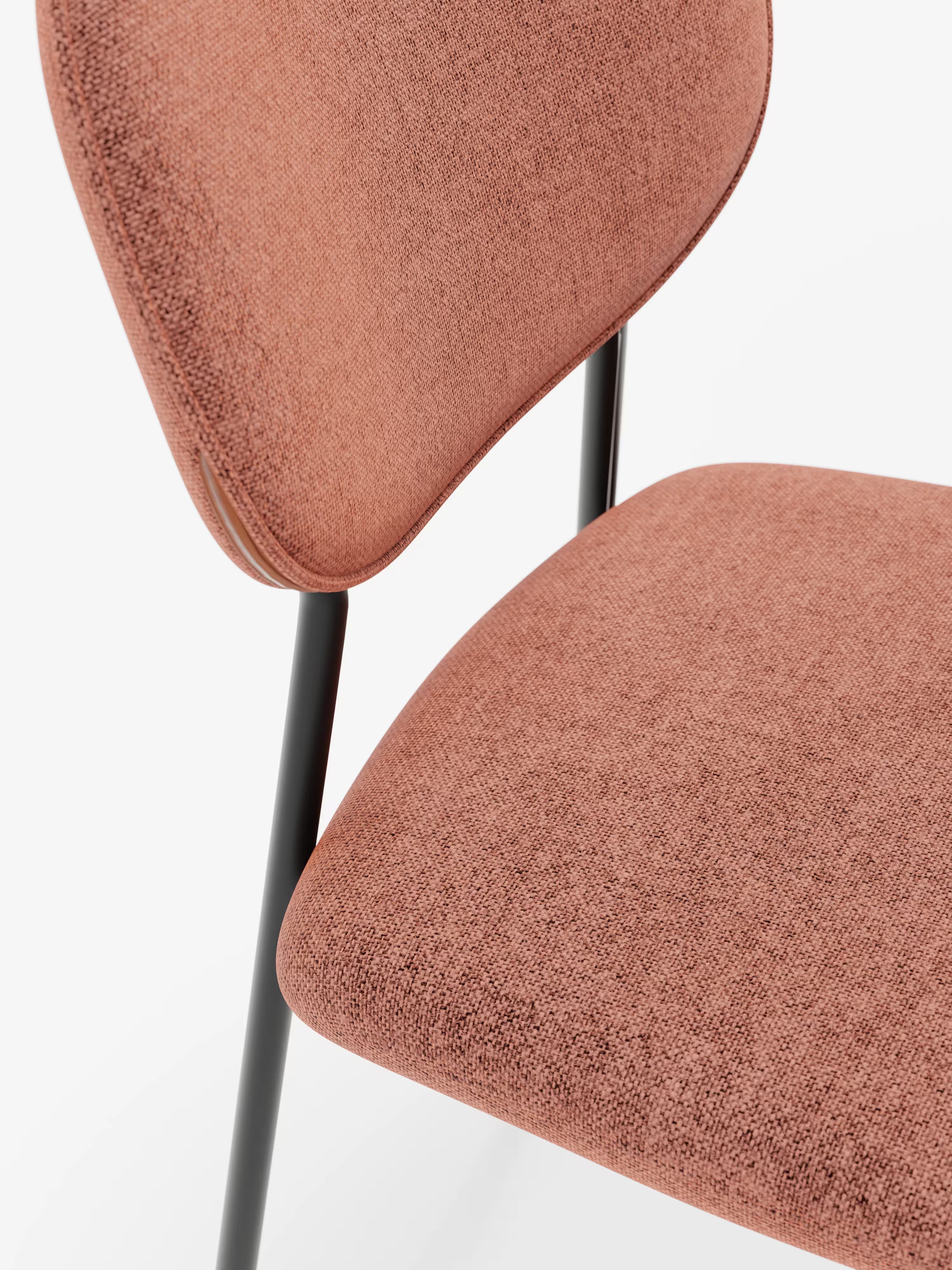 Ellis chaise en tissu rouille avec pieds en métal peint noir