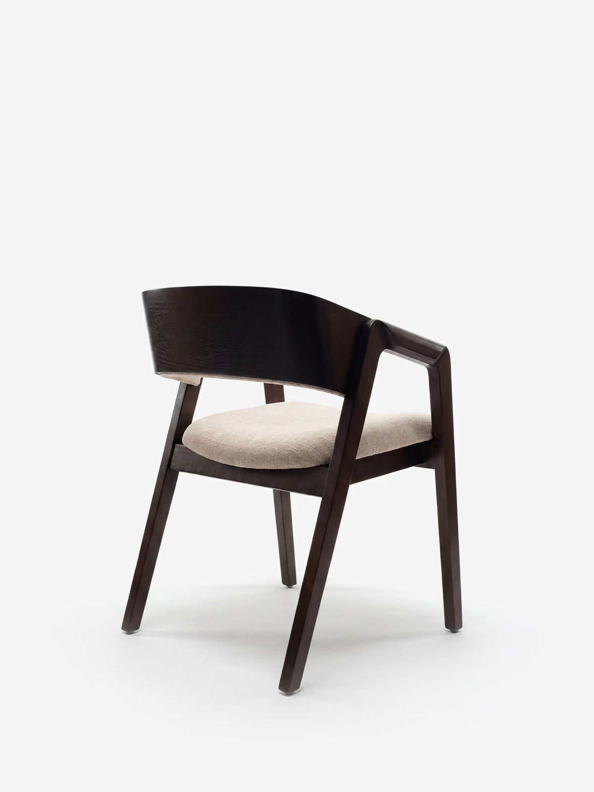 Etra Sedia in legno massello e ciniglia beige con braccioli - design moderno ed elegante