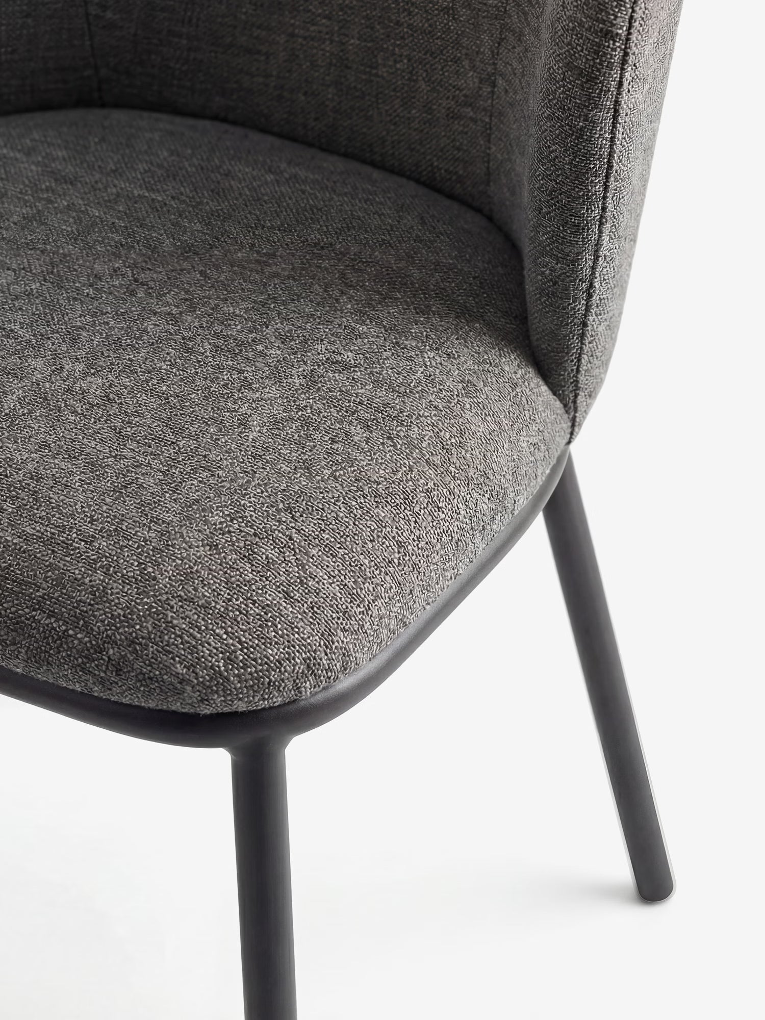 Evissa Chaise rembourrée en tissu avec pieds en métal peint