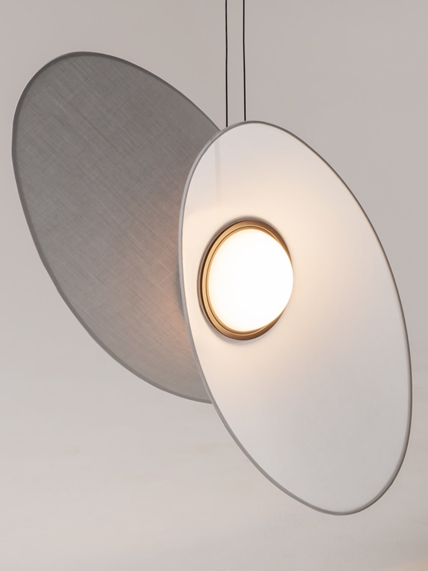 Evolution Suspension design LED avec abat-jour orientable en tissu en 3 couleurs