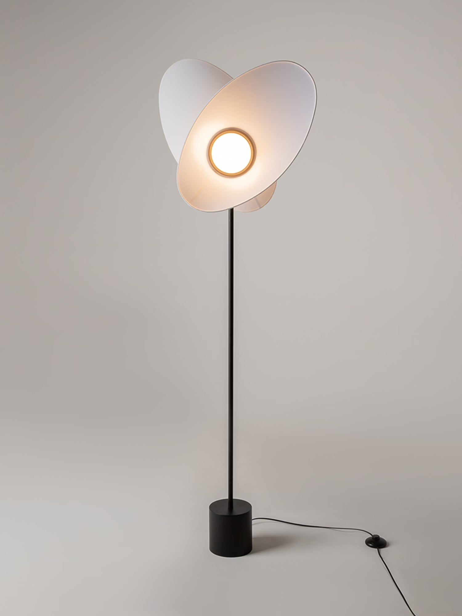 Evolution Lampada da terra di design a led dimmerabile - paralumi orientabili in tessuto bianco