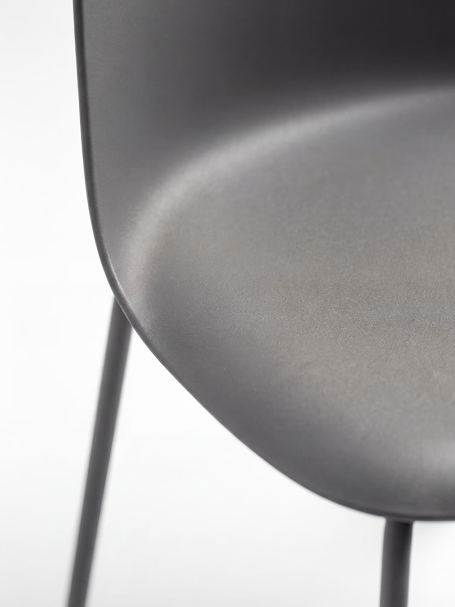 Fox Silla de polipropileno con estructura de metal a juego