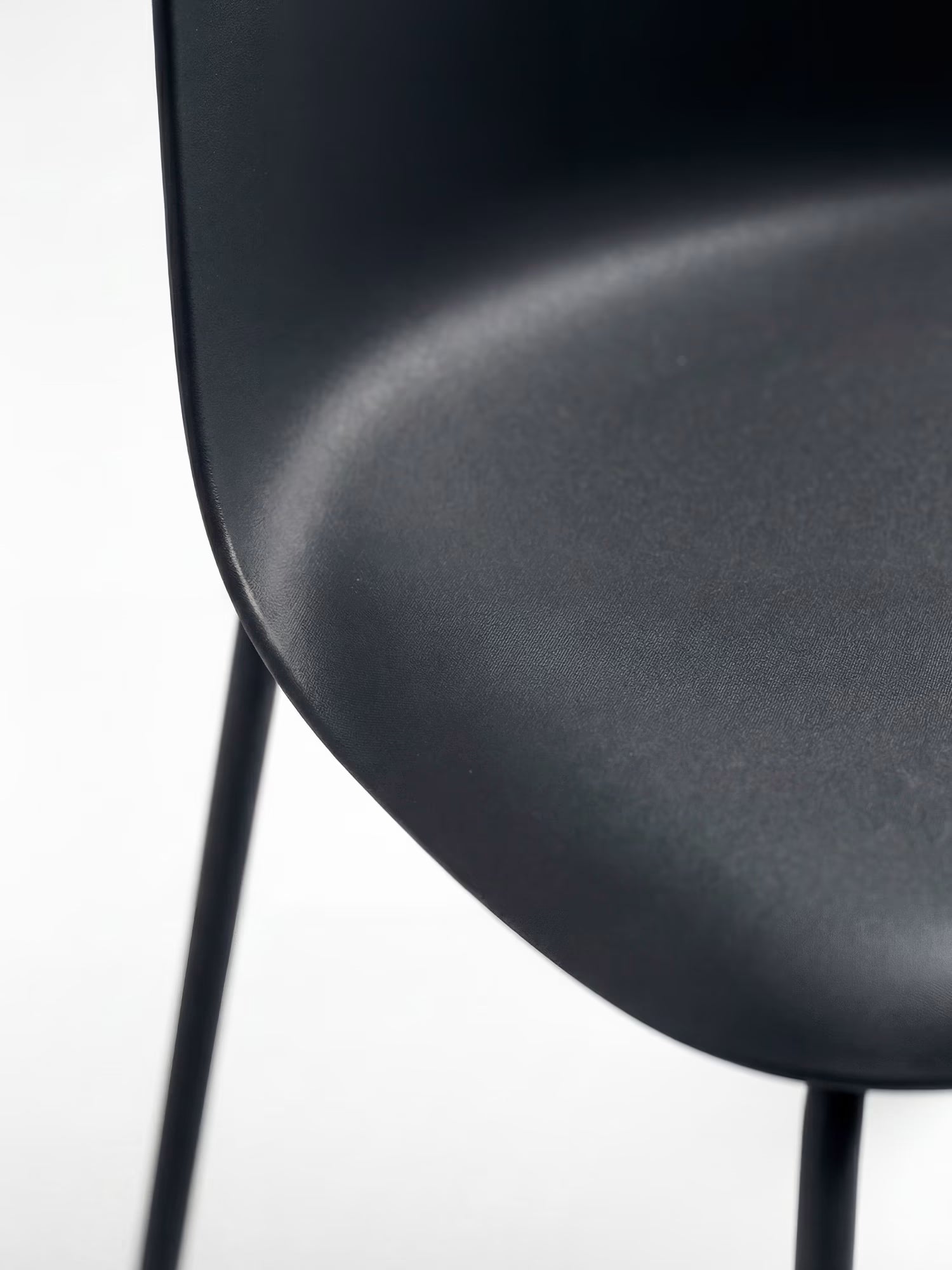 Fox Silla de polipropileno con estructura de metal a juego