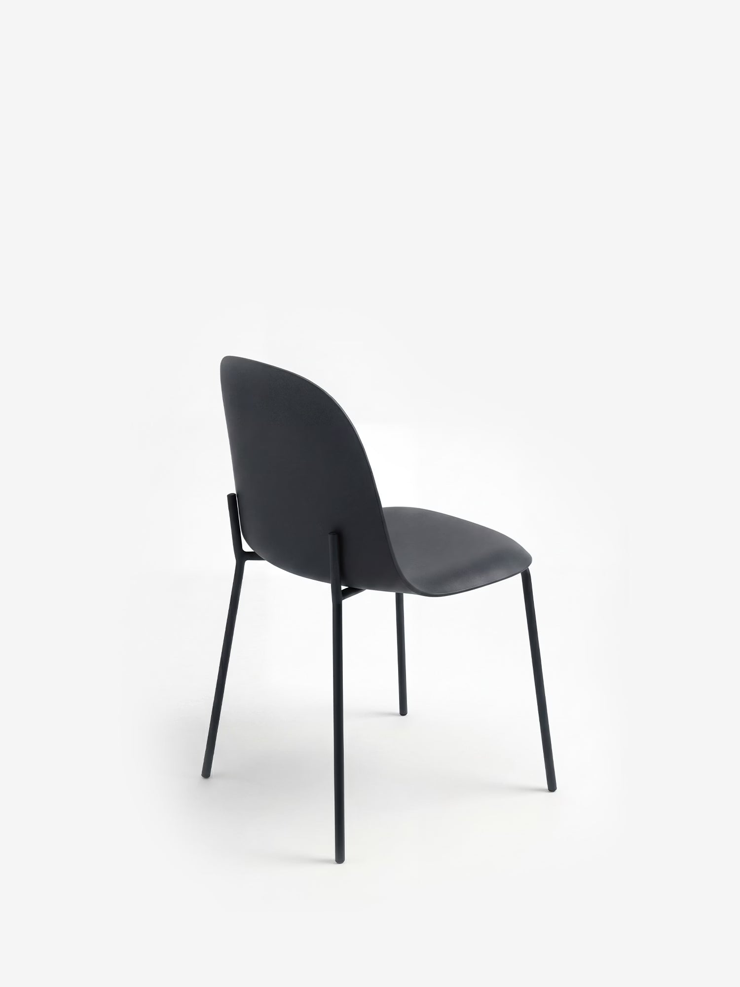 Fox Silla de polipropileno con estructura de metal a juego
