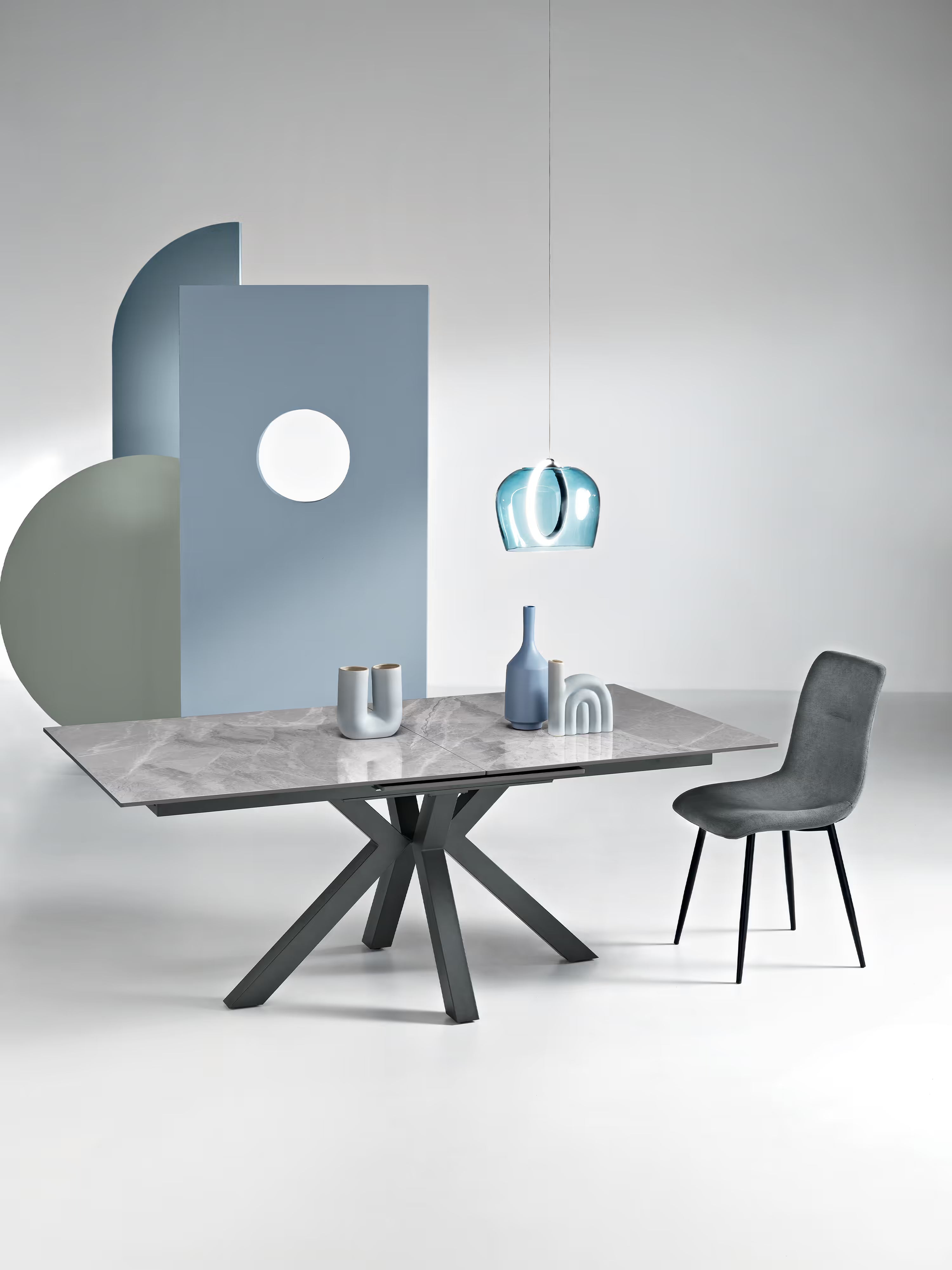 Hero Tavolo allungabile effetto marmo grigio – base in metallo antracite 180 (240) x 100 cm