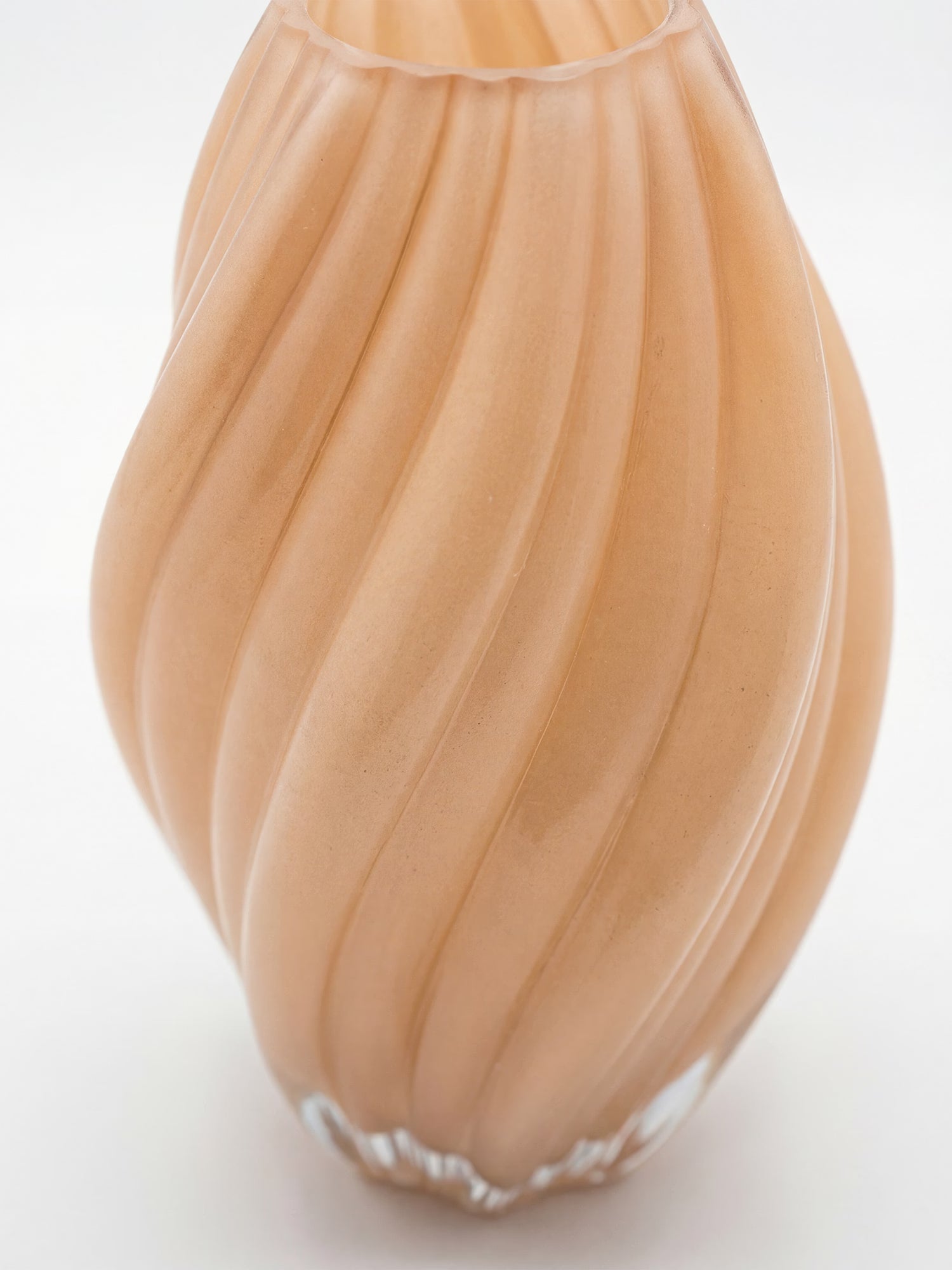 Kanji vaso in vetro soffiato beige con forma twistata H30 cm