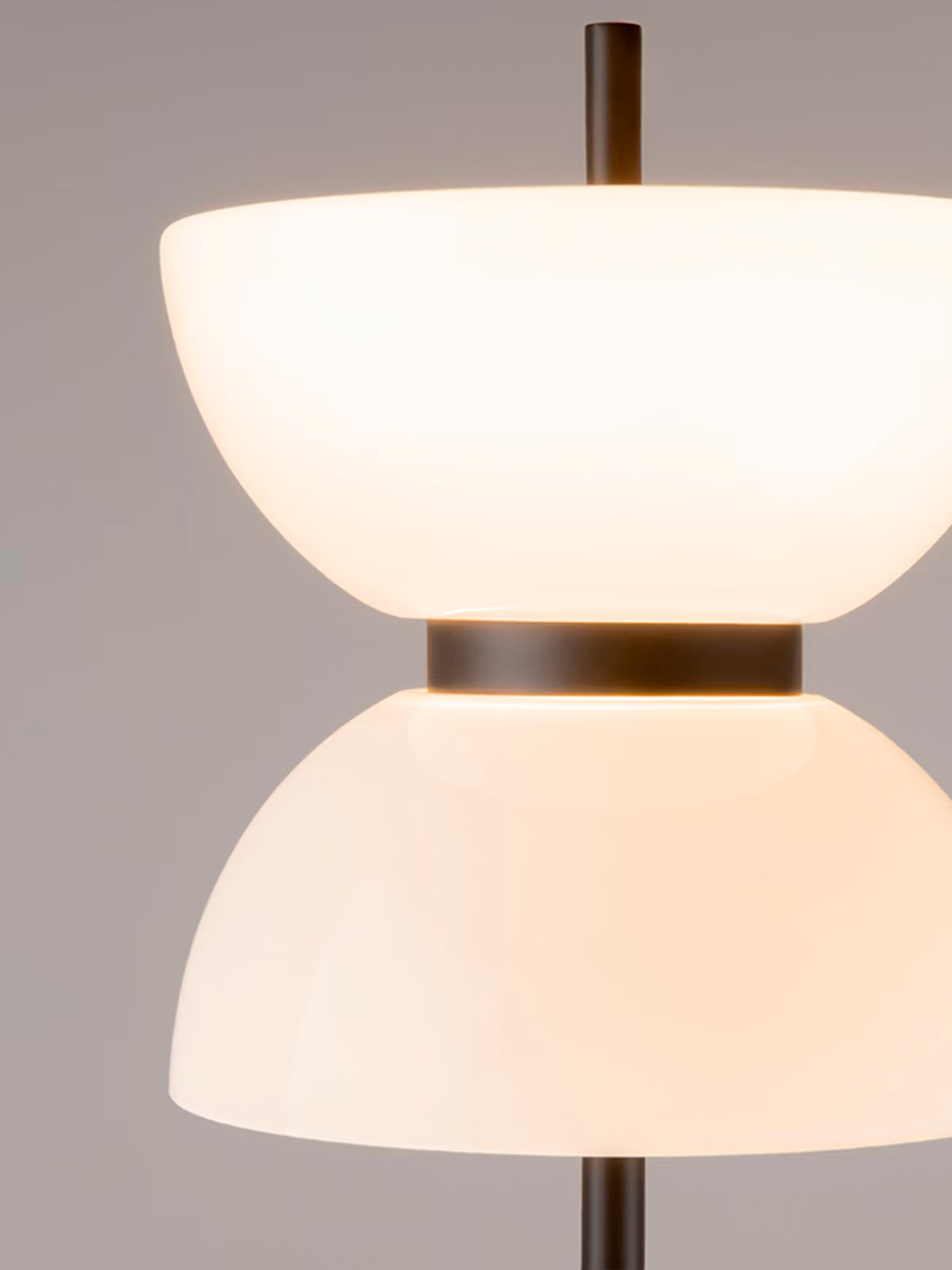 Kyoto Floor Lamp – Architectural elegance in natural marble and opaline glass in 3 color variants