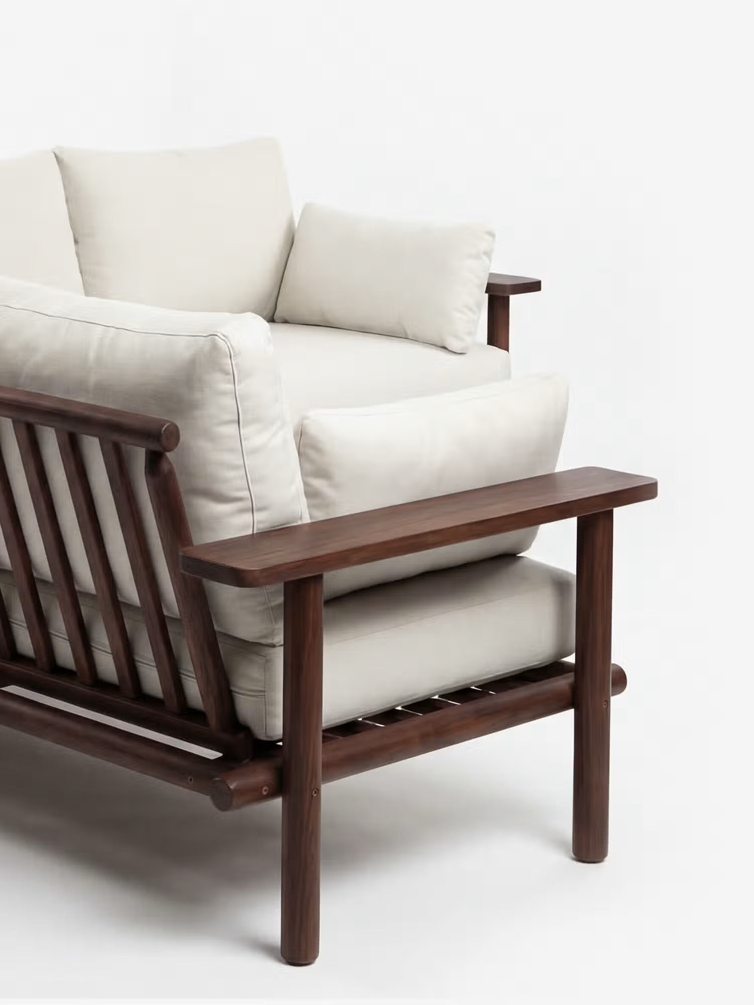 Velar Sofá angular de exterior de madera de acacia con cojines color arena