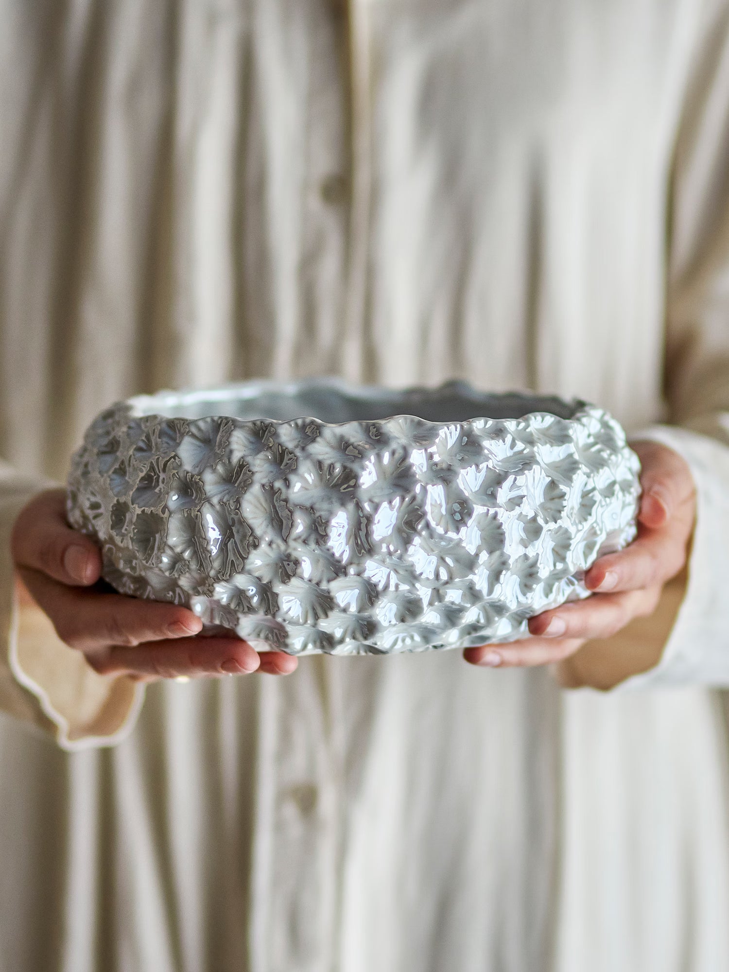 Lowen cuenco decorativo de gres blanco con efecto matérico