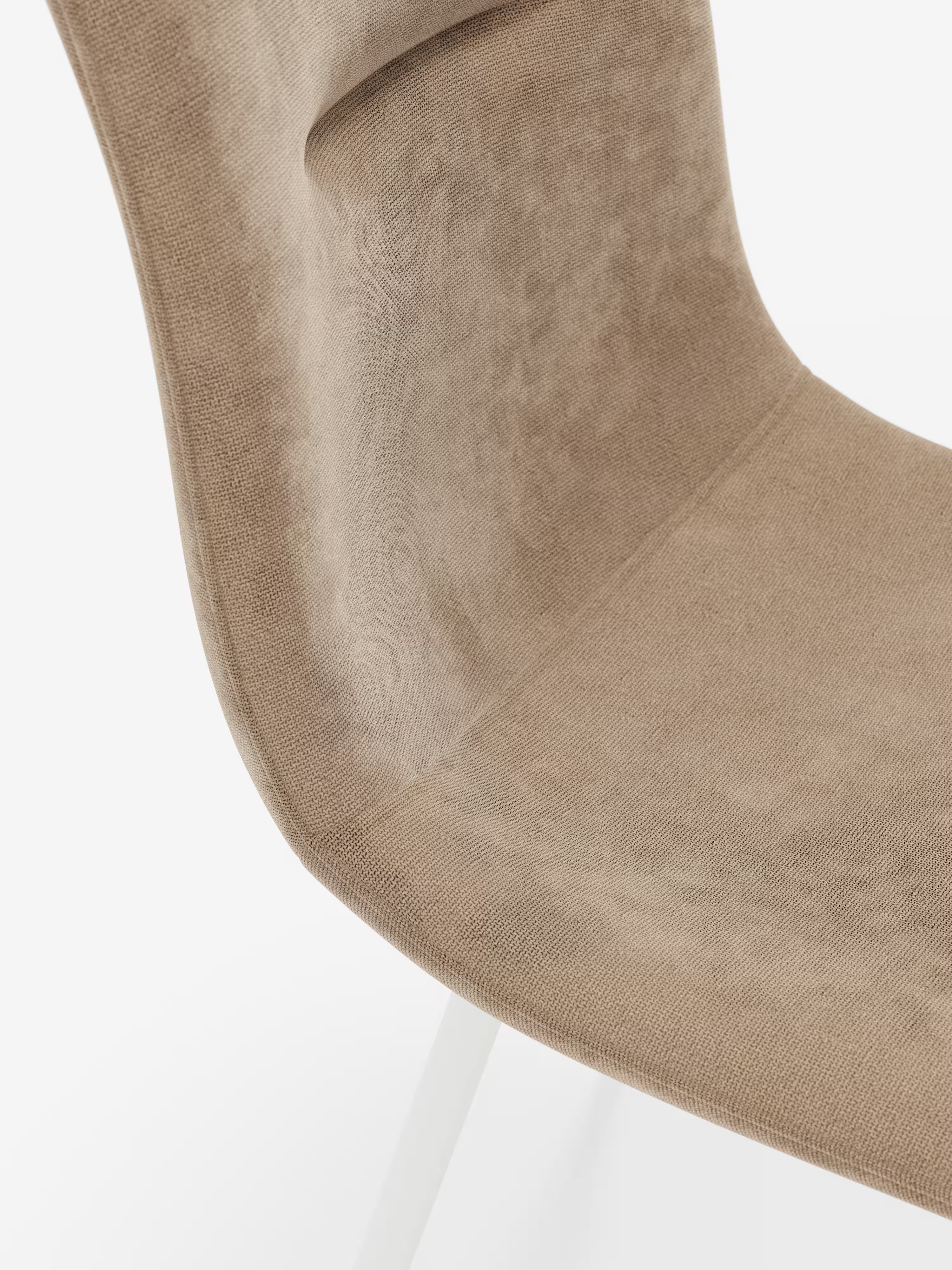 Mandy chaise rembourrée taupe avec pieds en métal peint blanc