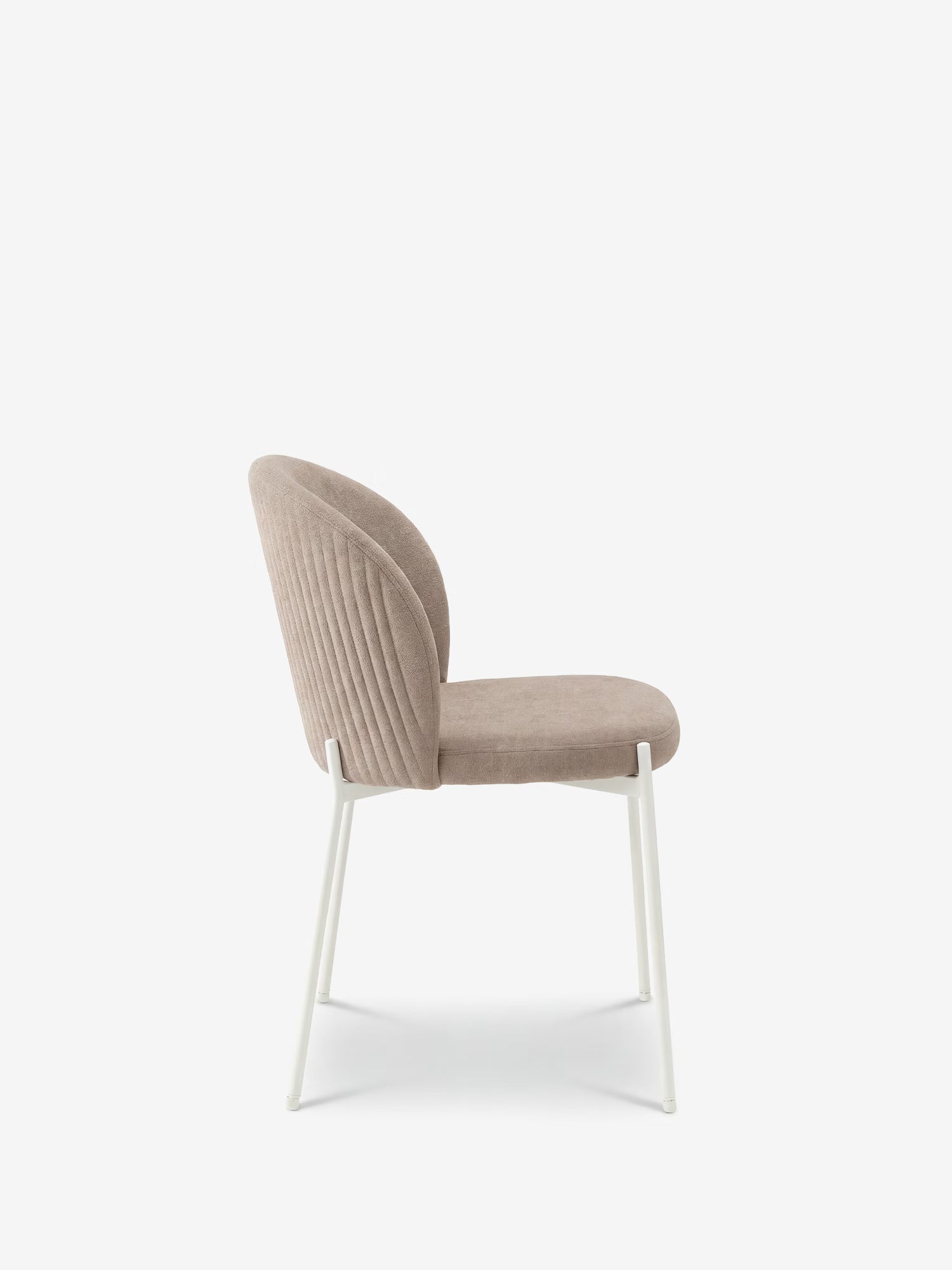 Meggie Chaise rembourrée avec travail canné en tissu et pieds en métal