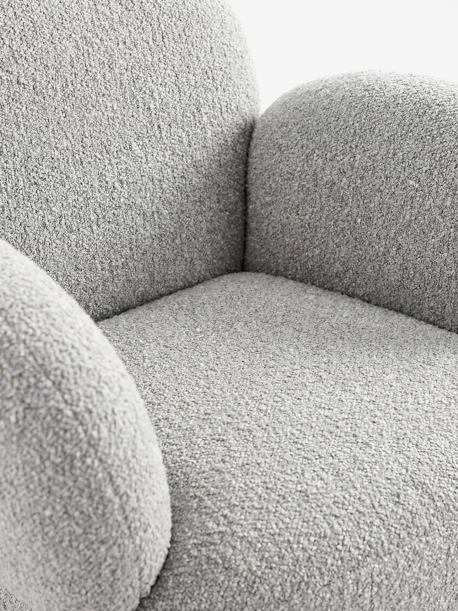 Messina compatta Poltrona lounge girevole FSC® 100% in tessuto bouclé grigio chiaro