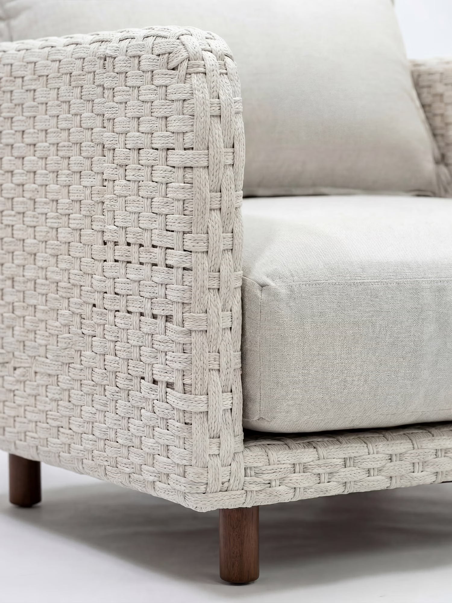 Ares Sillón de exterior de cuerda trenzada y metal blanco roto con cojines Arena