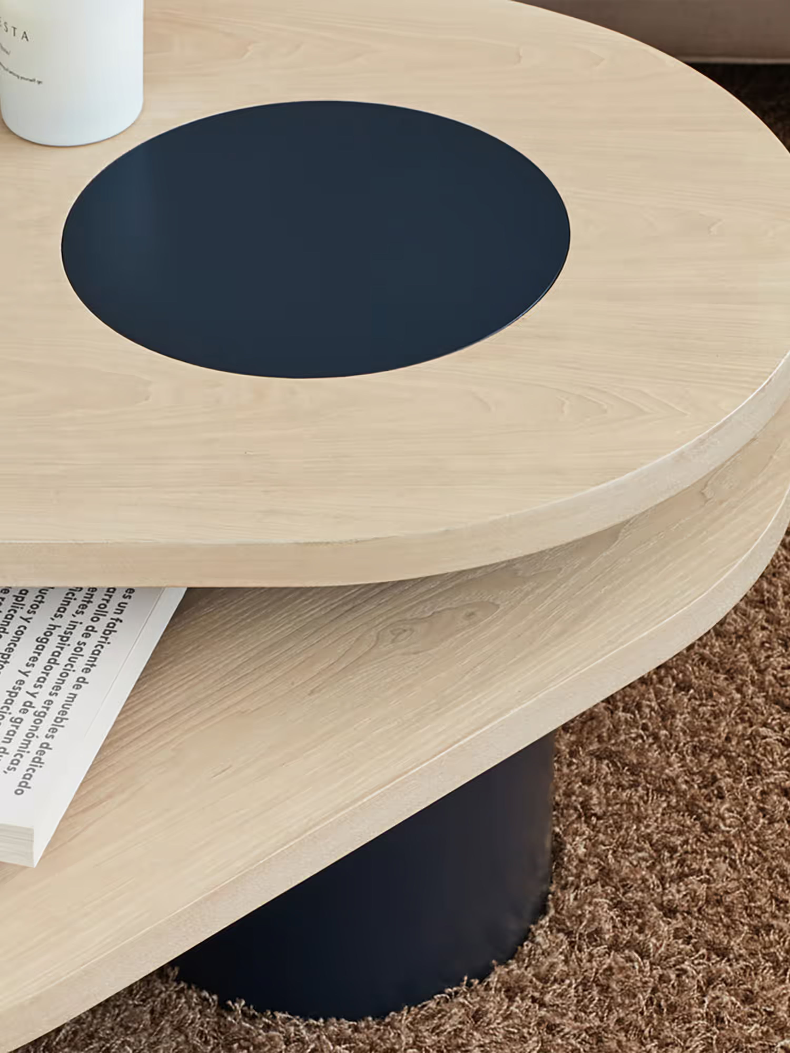 Nori Ovaler Design-Couchtisch mit zwei Ebenen - 120 cm