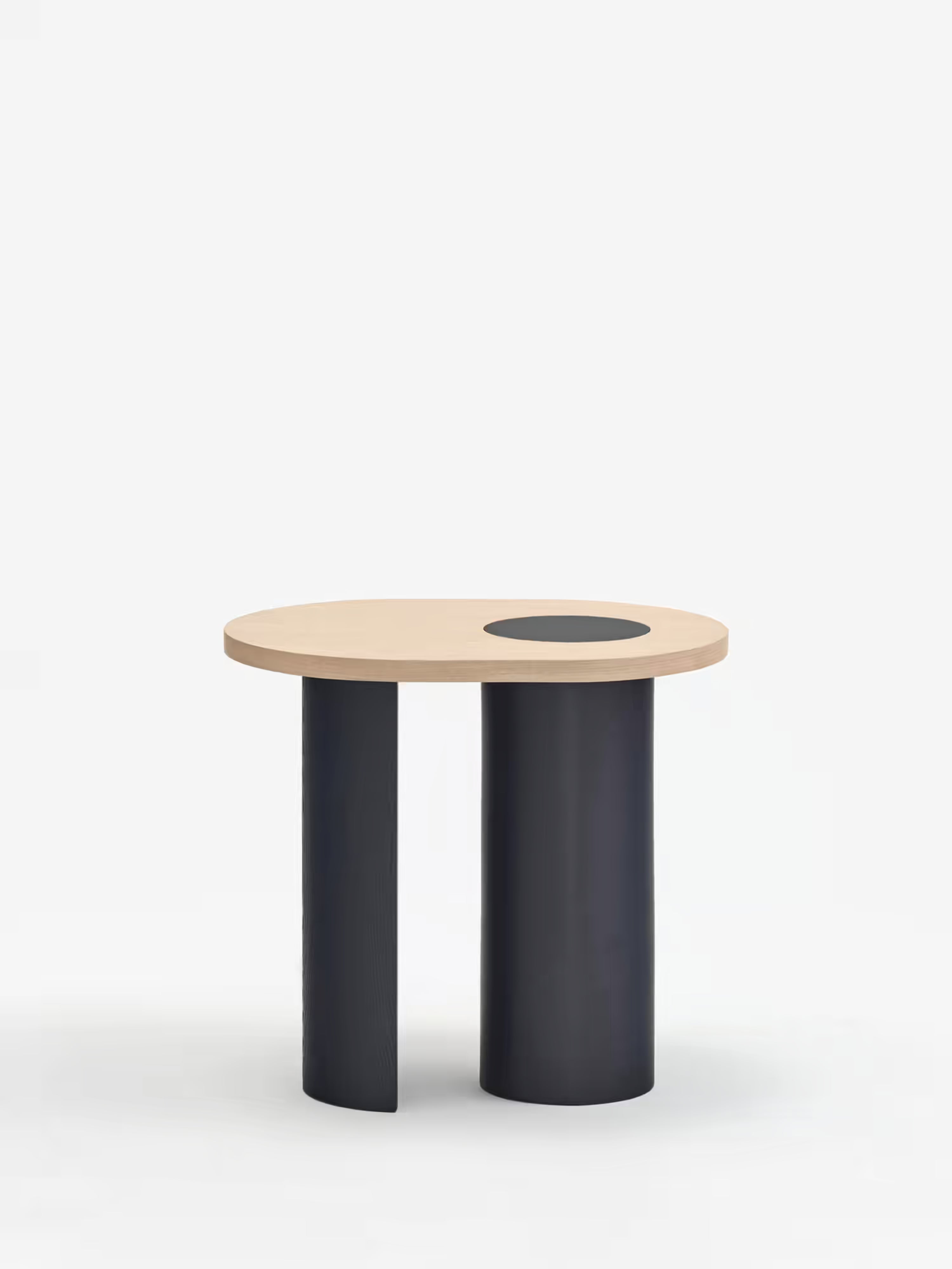 Nori Oval side table in 3 finishes - modern design 60 × 45 cm
