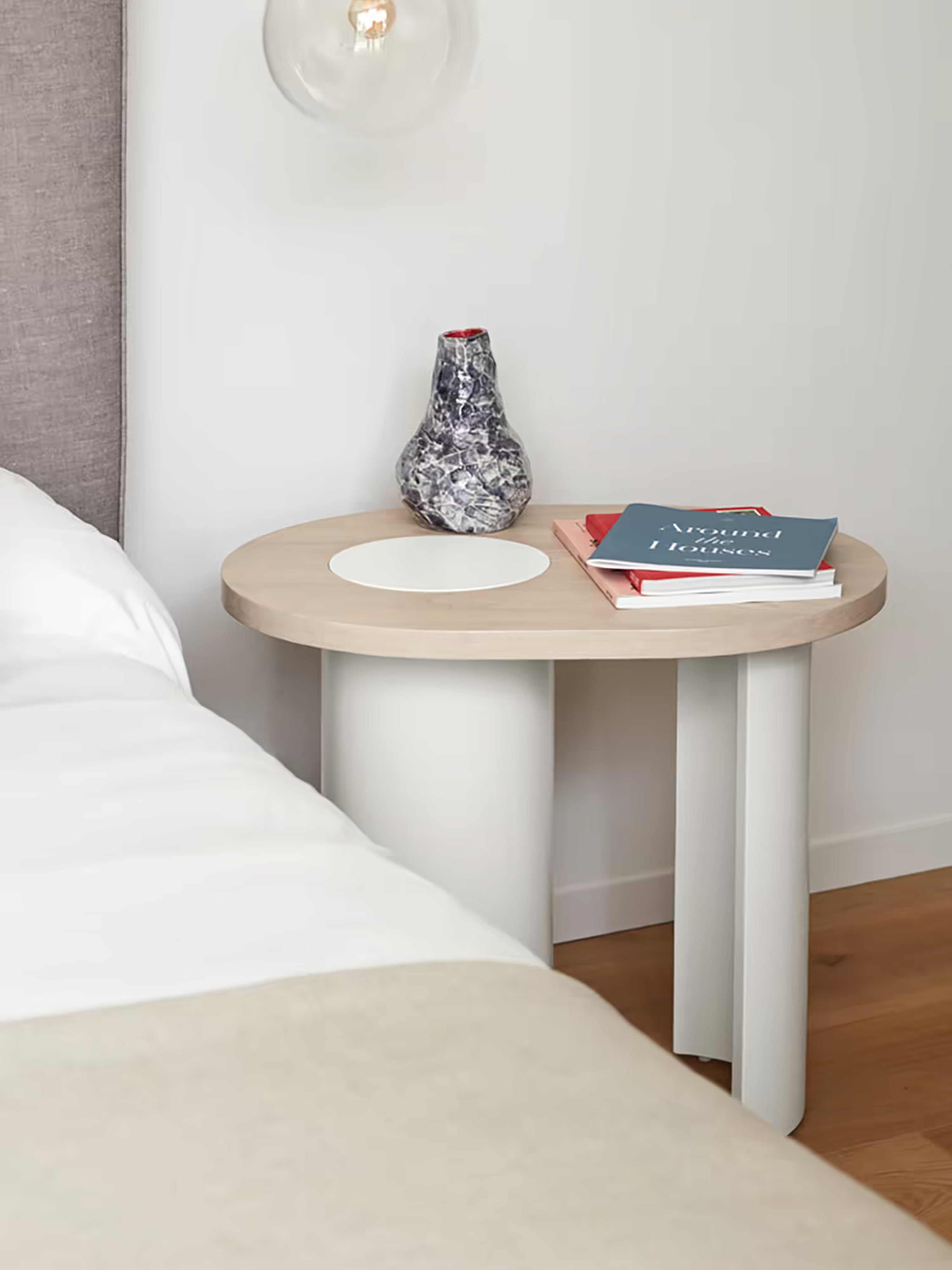 Nori Oval side table in 3 finishes - modern design 60 × 45 cm