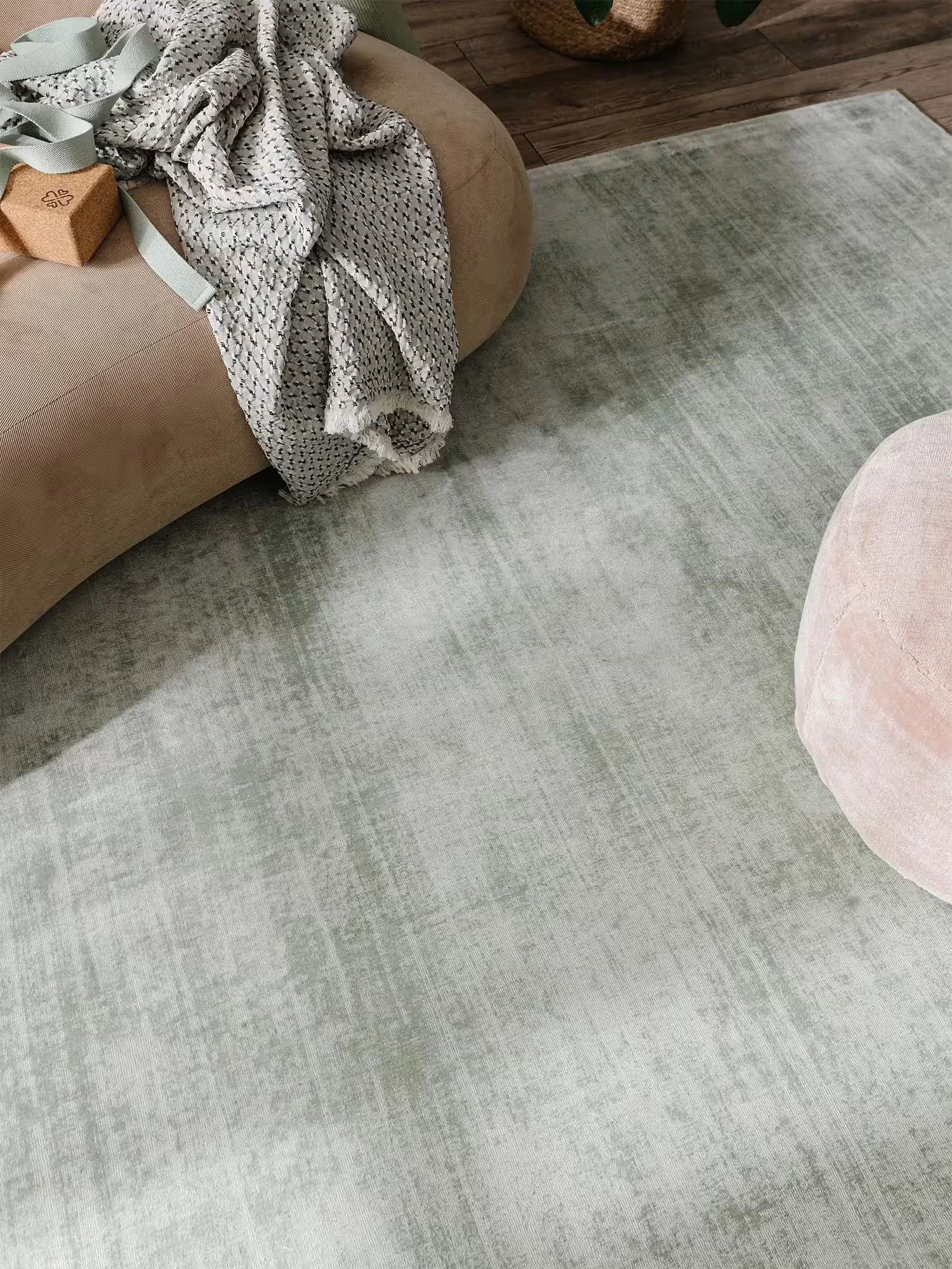 Nova rectangular handwoven viscose rug - short pile and silky sheen