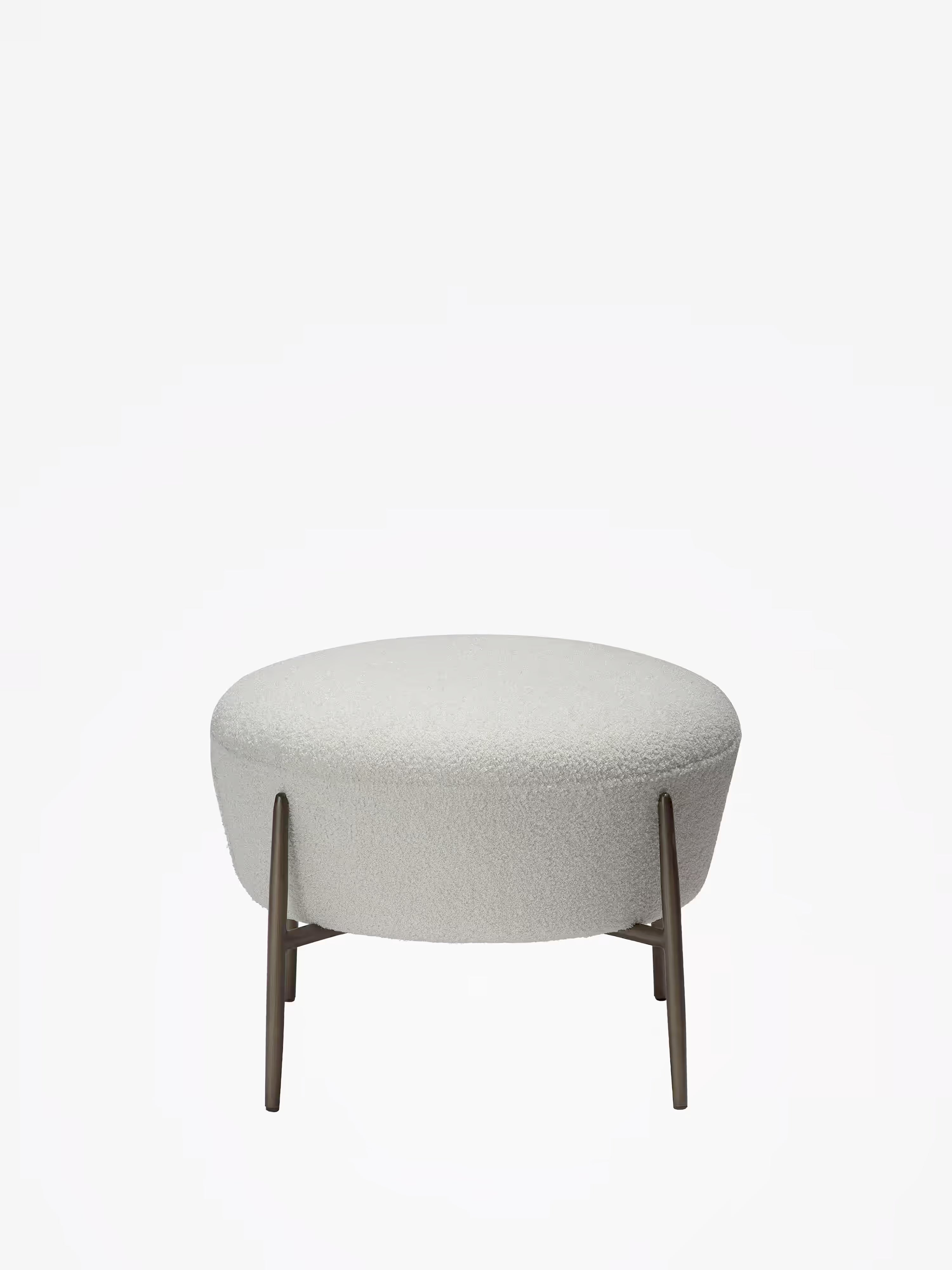 Orbit Pouf – sustainable comfort in RPES bouclé and metal frame